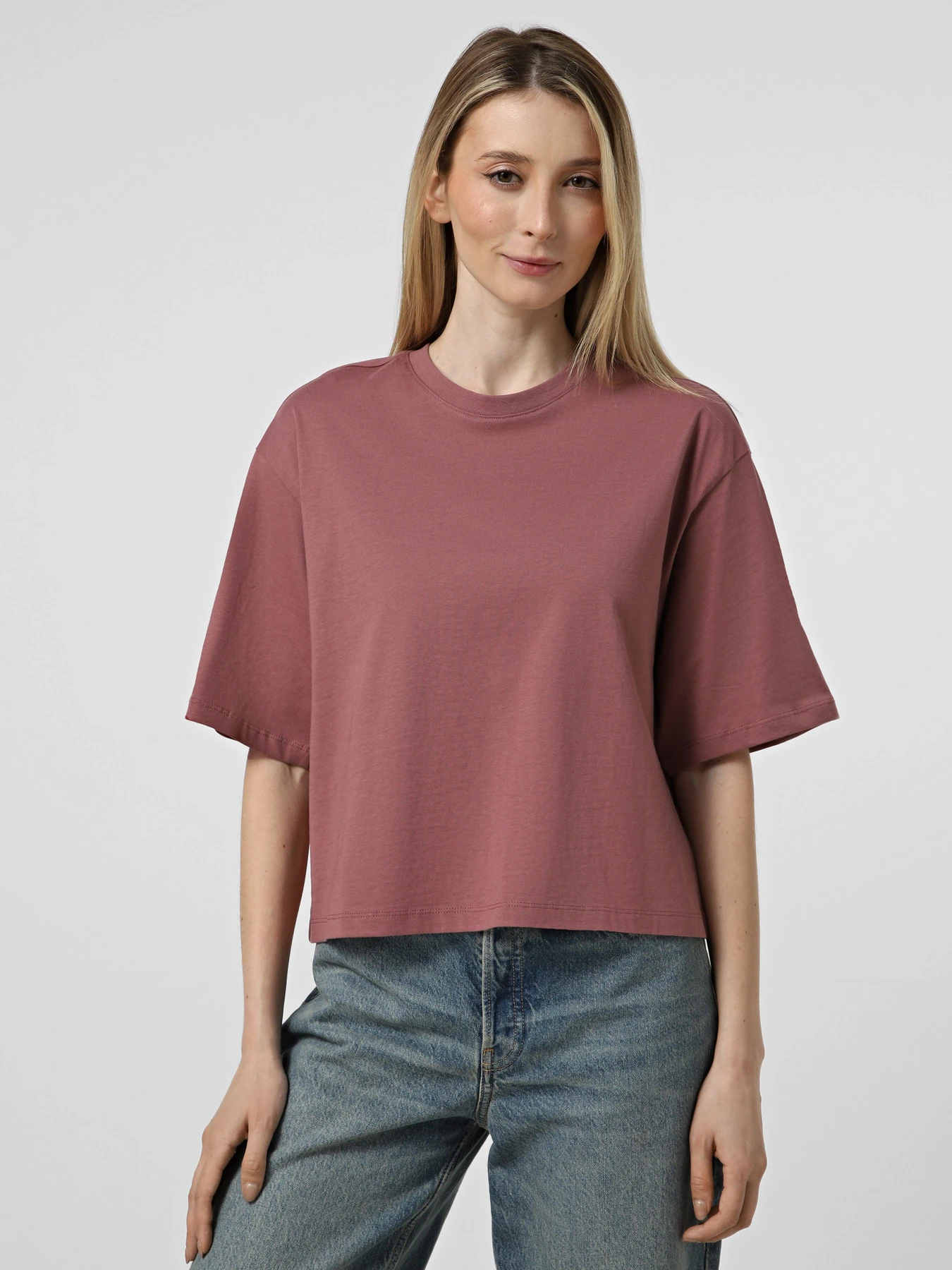 Футболки и поло Only FLEUR S/S TOP модель 15368898_Rose Brown Nude flower bac Футболки и поло Only FLEUR S/S TOP модель 15368898_Rose Brown Nude flower bac Фото