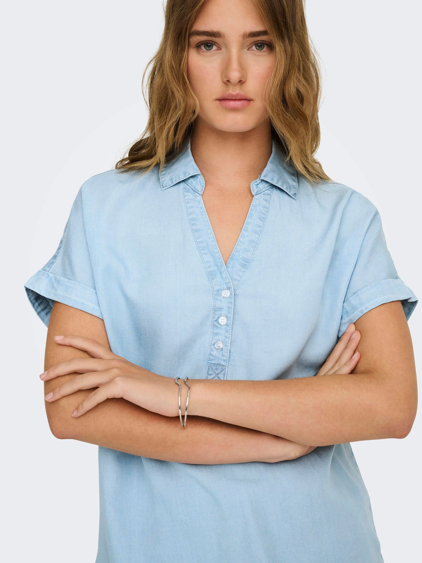 Рубашки Only CHARIS LIFE CAP SLEEVE SHIRT модель 15363976_Light Blue Denim Рубашки Only CHARIS LIFE CAP SLEEVE SHIRT модель 15363976_Light Blue Denim Фото