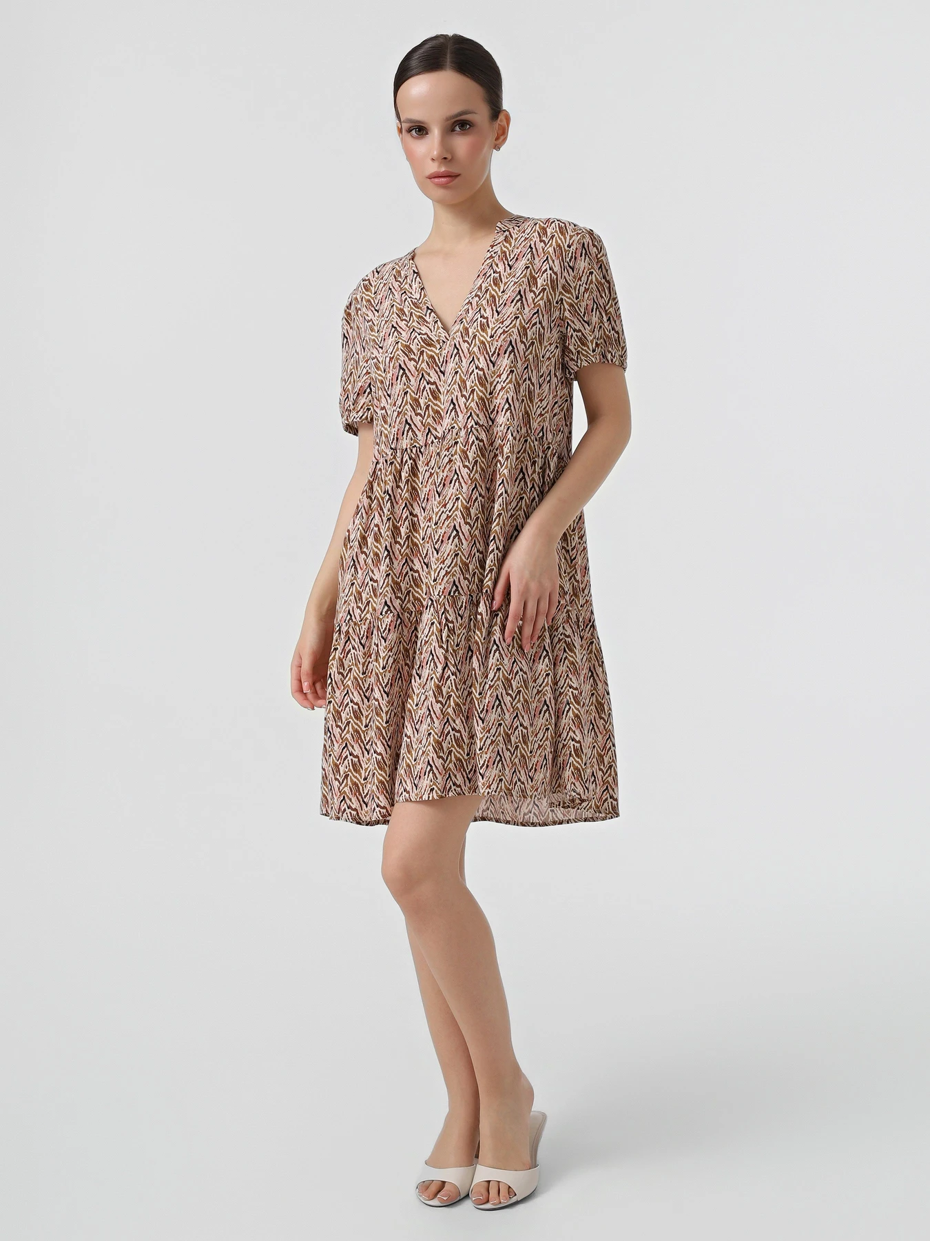 Платья Only NOVA LIFE VIS S/S THEA DRESS модель 15222215_Dull Gold 716 Abstract zig Фото