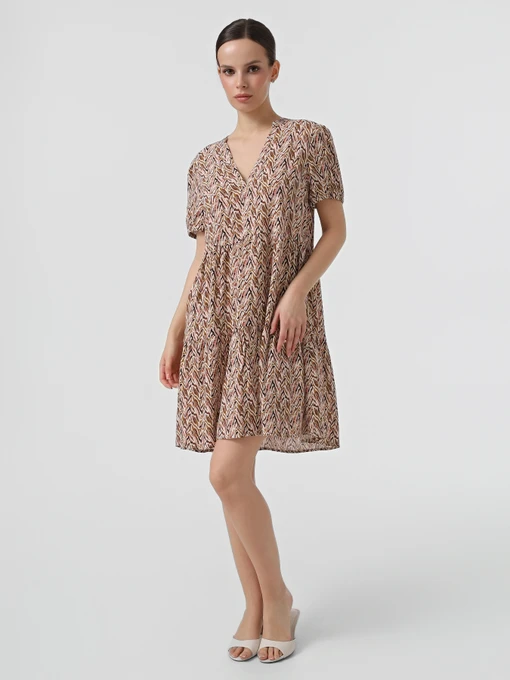 Платья Only NOVA LIFE VIS S/S THEA DRESS модель 15222215_Dull Gold 716 Abstract zig Фото