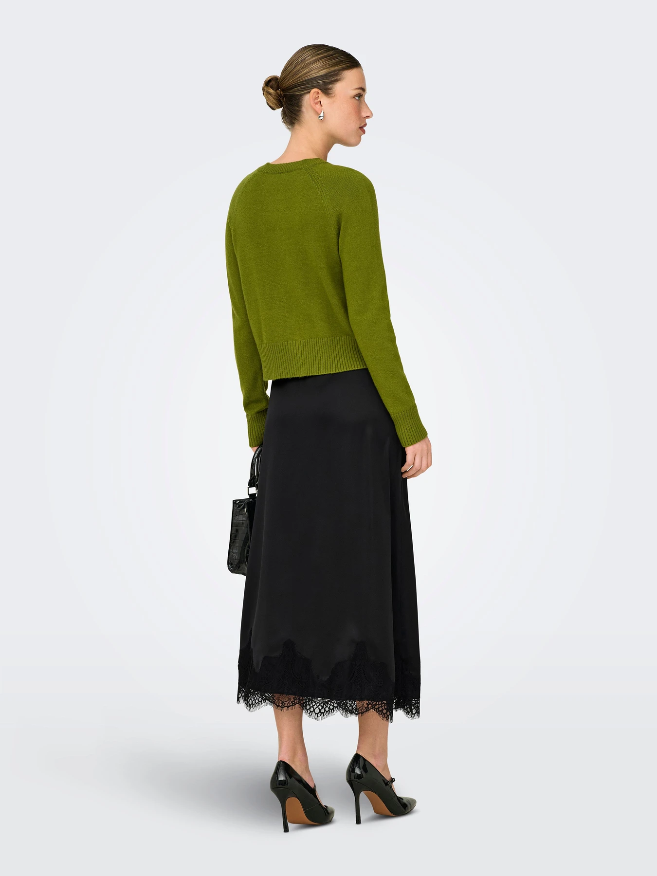 Юбки Only BELLA SATIN LACE SKIRT модель 15380523_Black Юбки Only BELLA SATIN LACE SKIRT модель 15380523_Black Фото