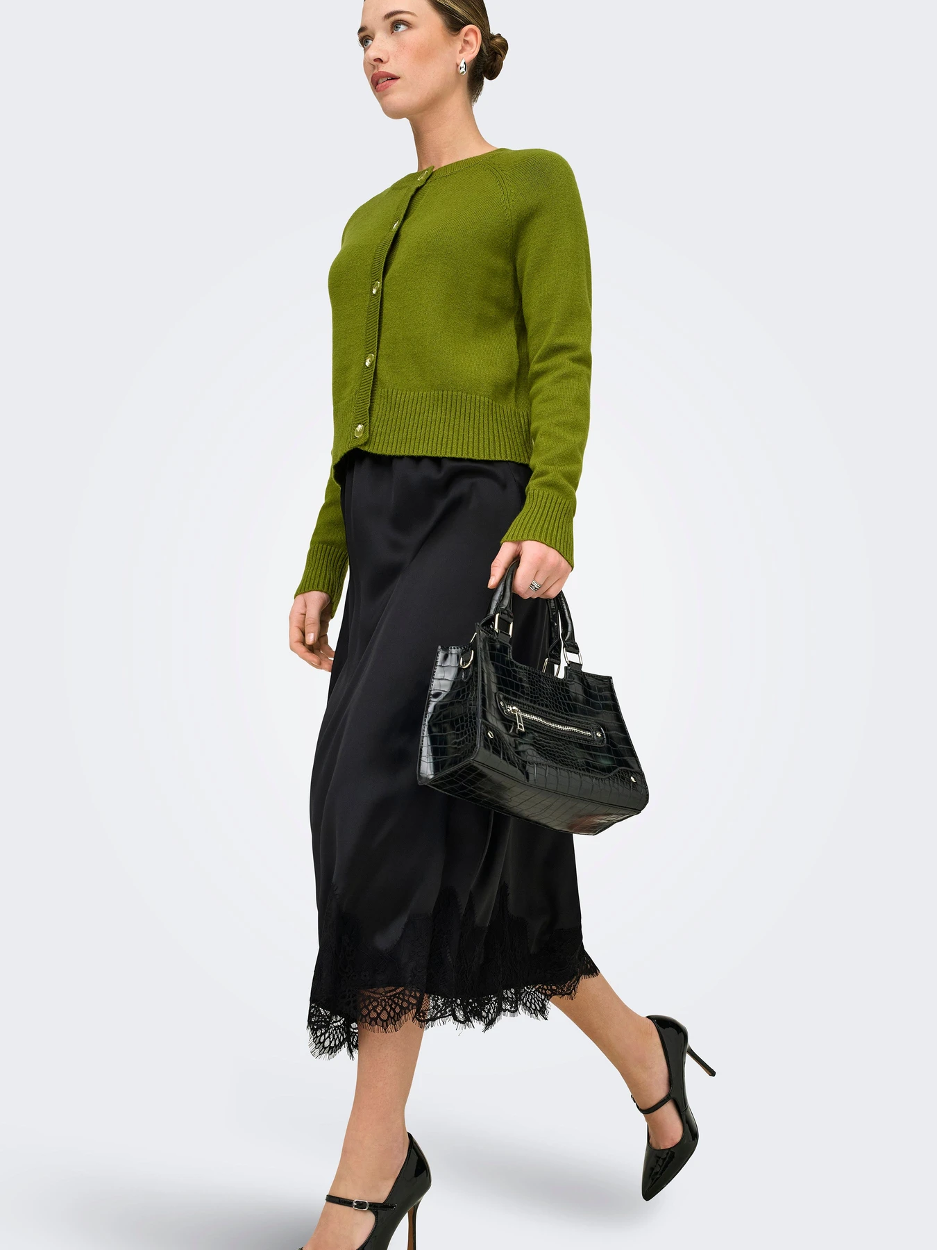 Юбки Only BELLA SATIN LACE SKIRT модель 15380523_Black Юбки Only BELLA SATIN LACE SKIRT модель 15380523_Black Фото