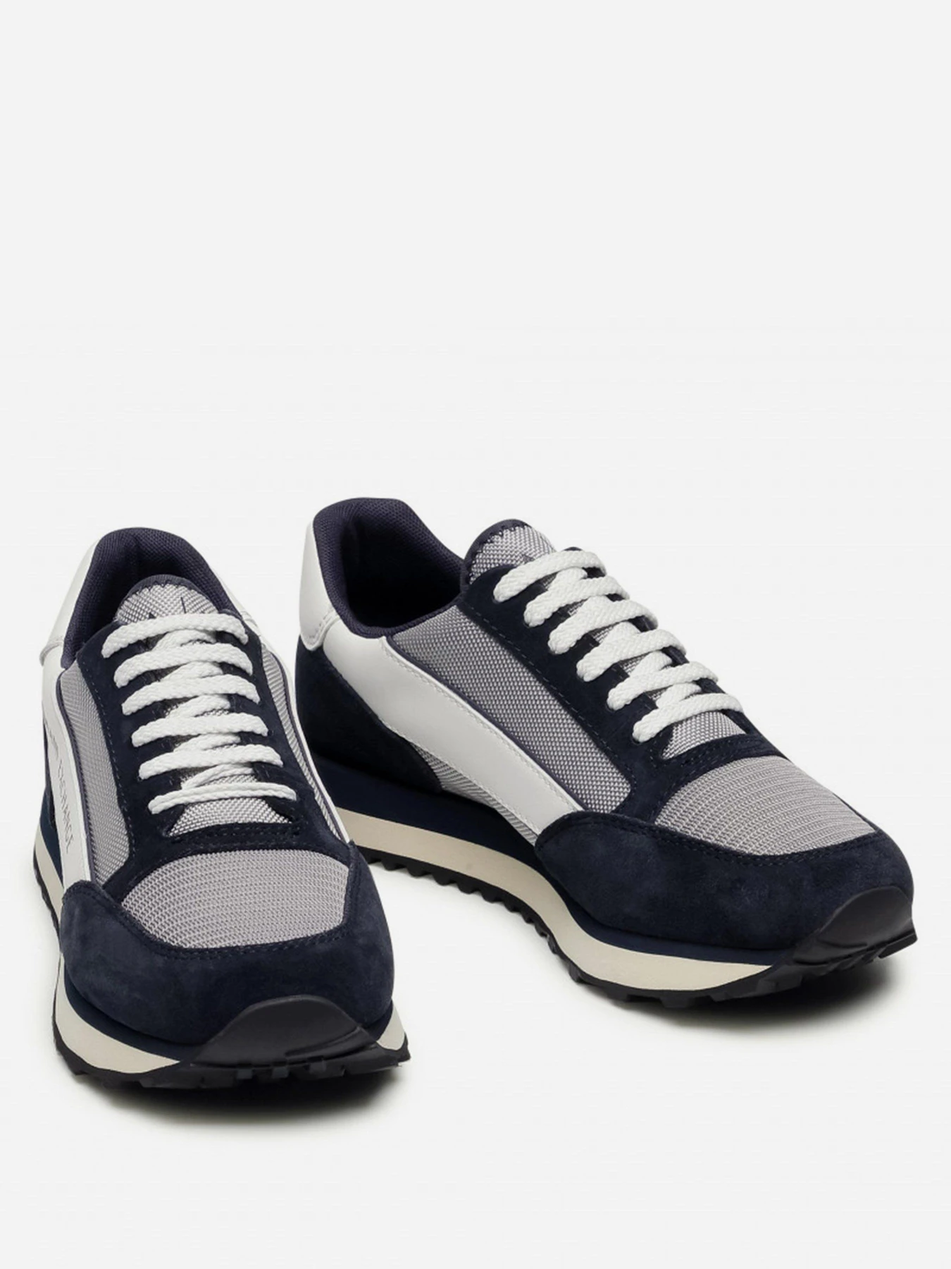 Кросівки Armani Exchange модель XUX083-XV263-K556 Фото