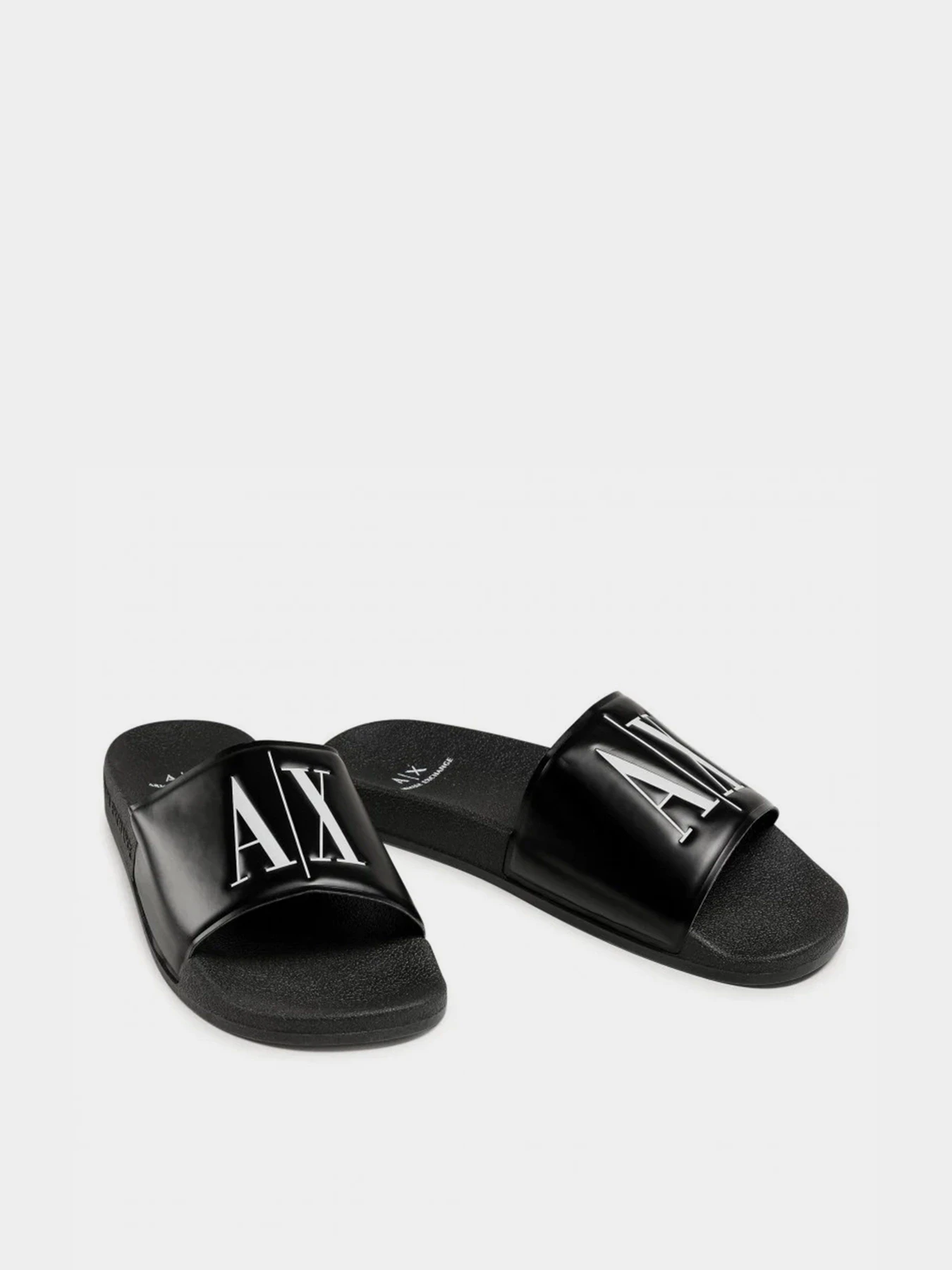 Шльопанці Armani Exchange модель XUP004-XV231-00002 Шльопанці Armani Exchange модель XUP004-XV231-00002 Фото