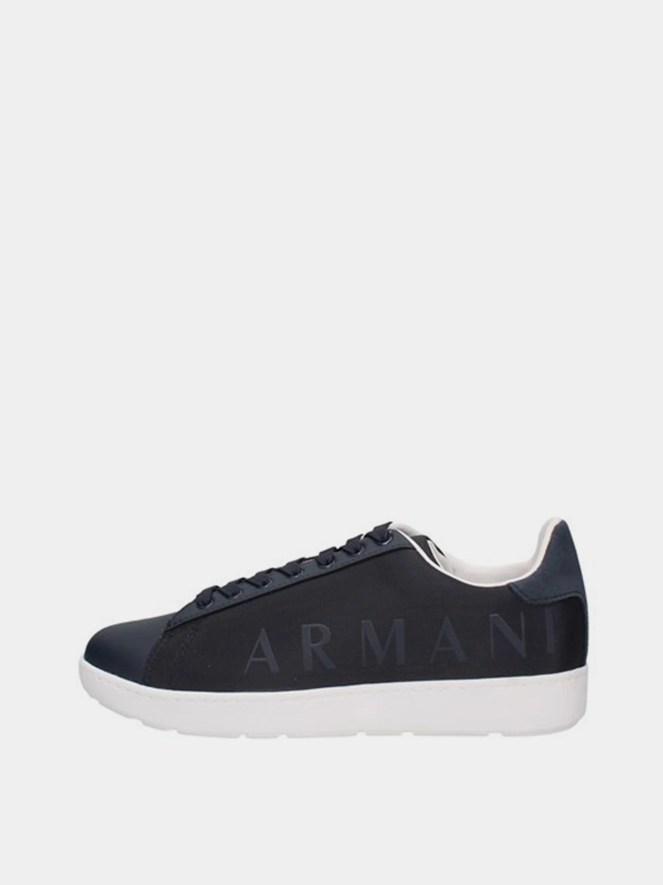 Кроссовки Armani Exchange модель XUX084-XV289-N151 Кроссовки Armani Exchange модель XUX084-XV289-N151 Фото