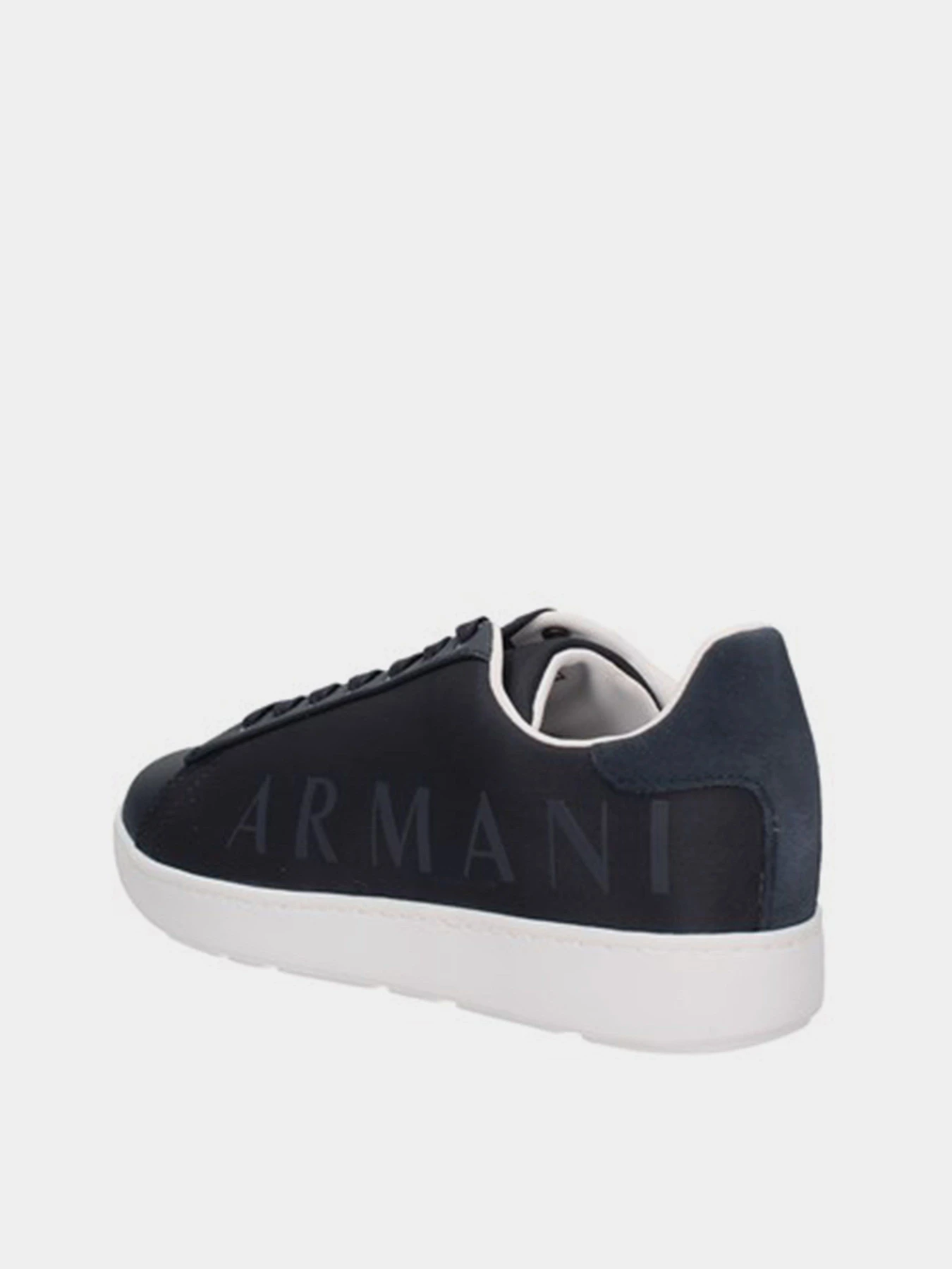Кроссовки Armani Exchange модель XUX084-XV289-N151 Кроссовки Armani Exchange модель XUX084-XV289-N151 Фото