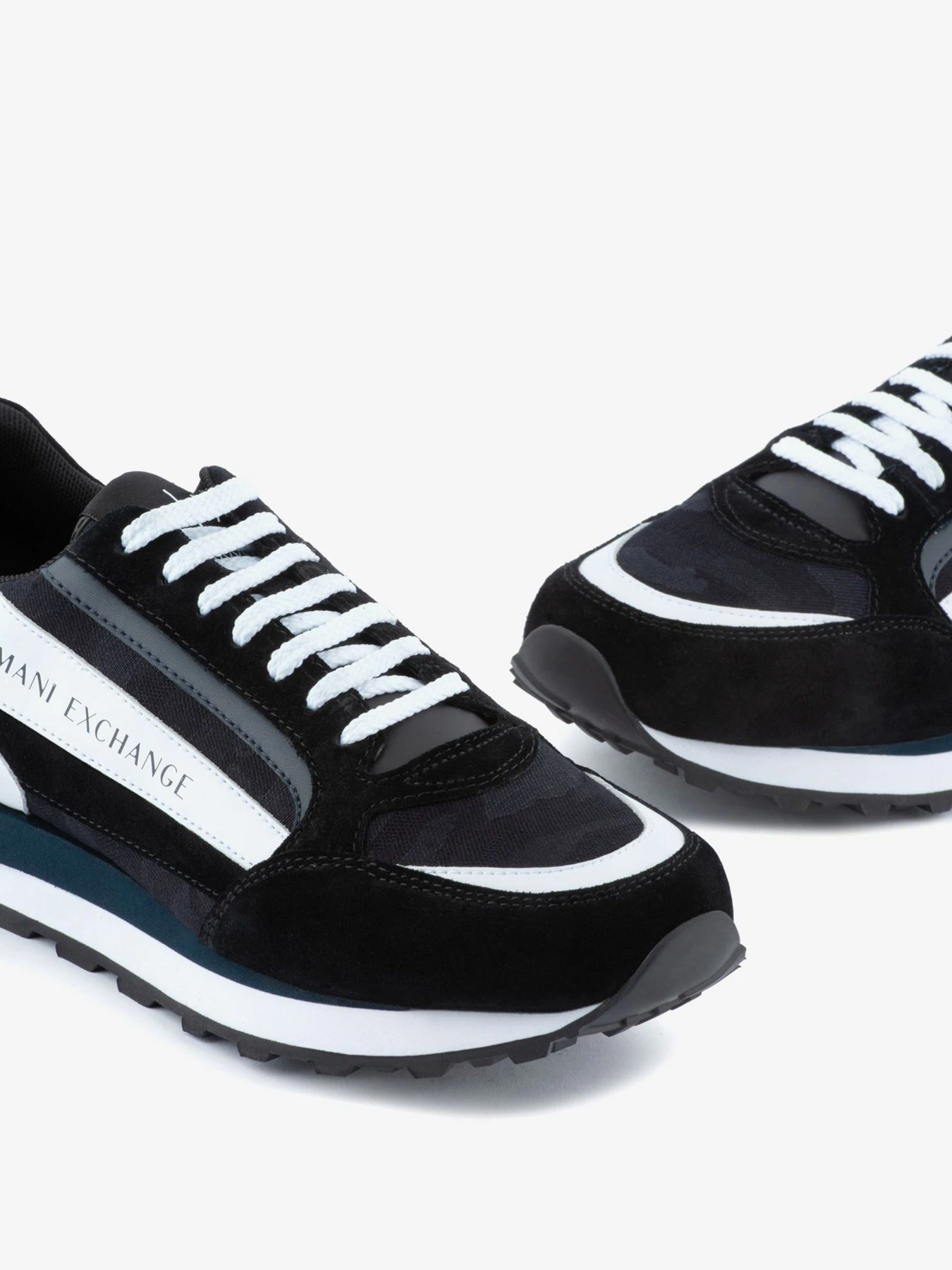Кросівки Armani Exchange модель XUX101-XV565-K736 Кросівки Armani Exchange модель XUX101-XV565-K736 Фото