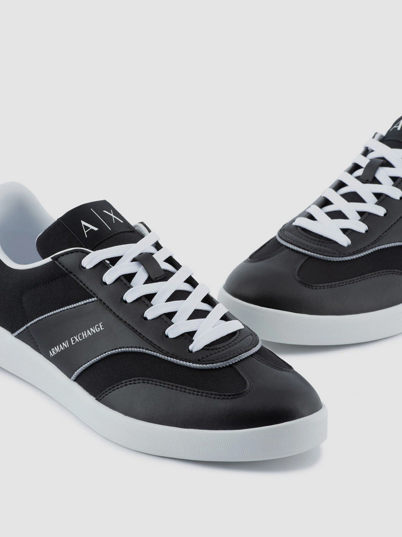 Кроссовки Armani Exchange модель XUX126-XV543-00637 Кроссовки Armani Exchange модель XUX126-XV543-00637 Фото