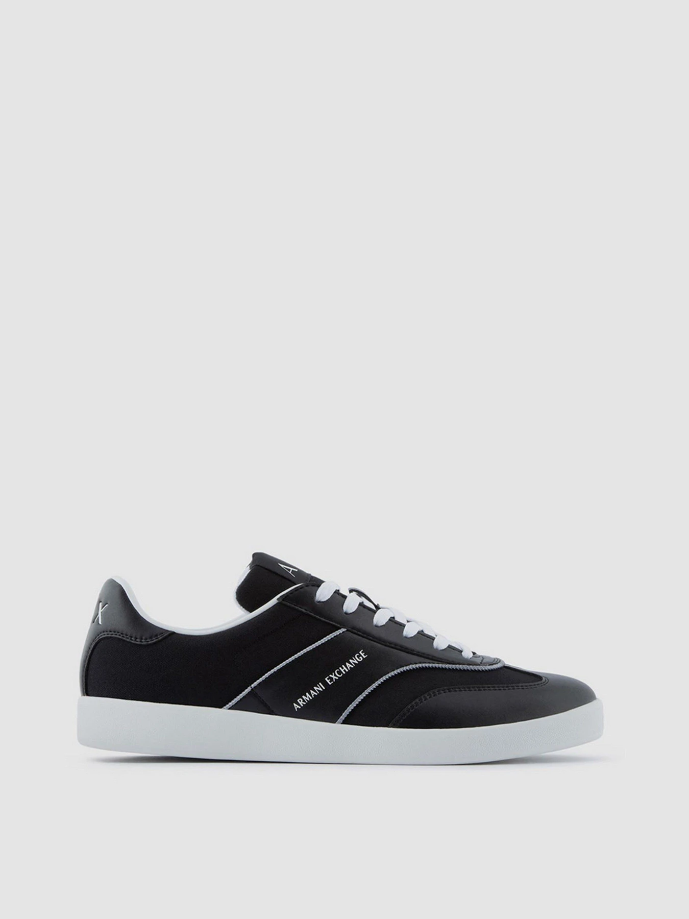 Кроссовки Armani Exchange модель XUX126-XV543-00637 Кроссовки Armani Exchange модель XUX126-XV543-00637 Фото