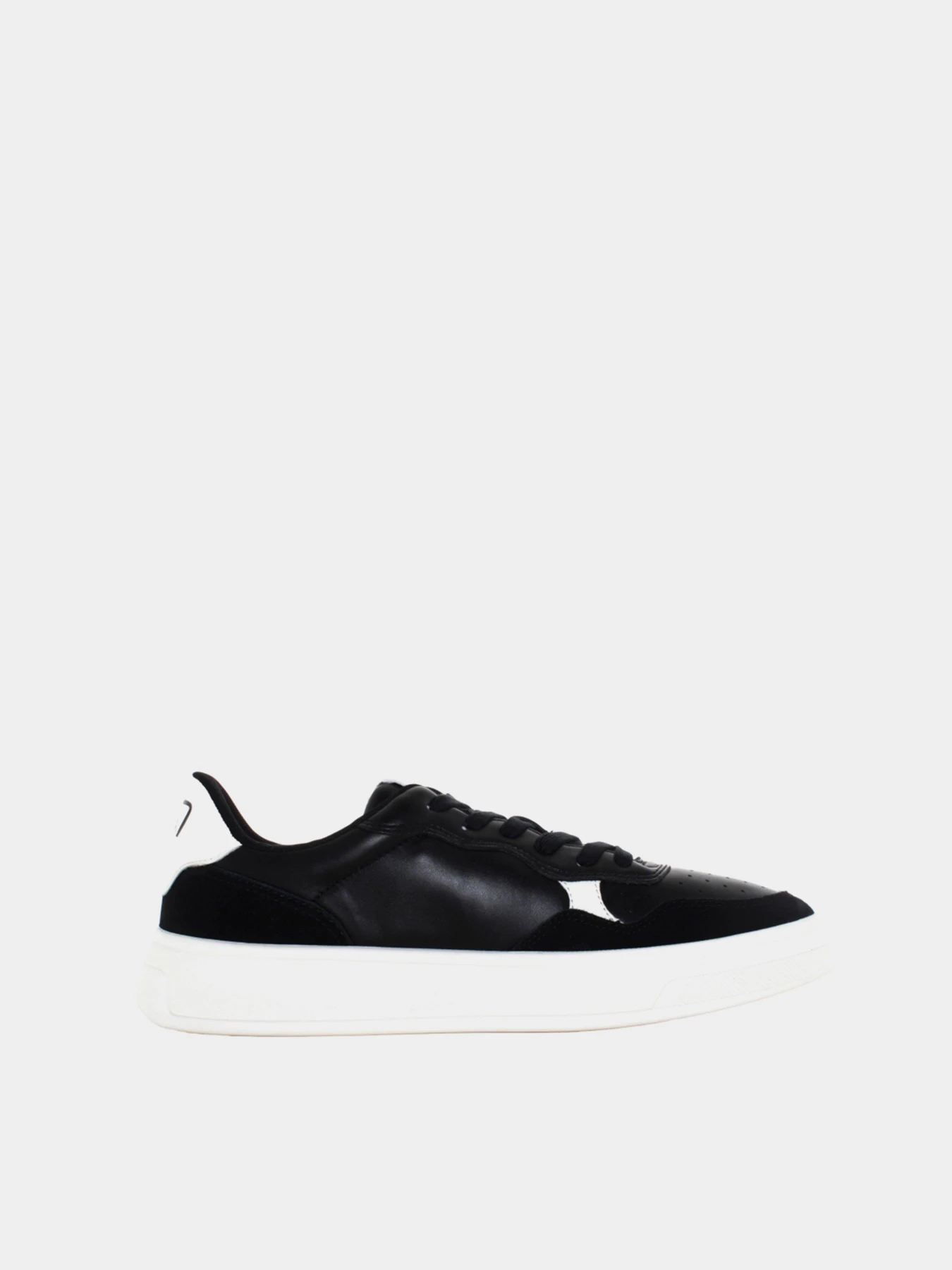 Кроссовки Armani Exchange модель XUX148-XV601-K001 Фото