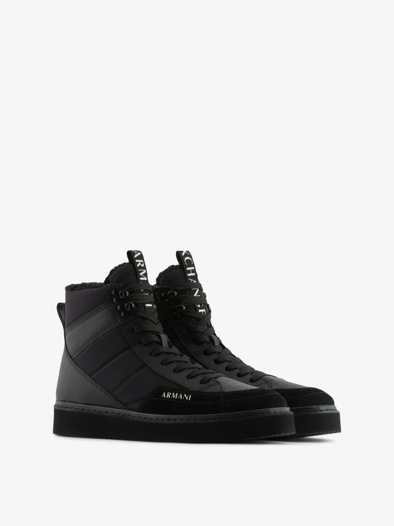 Ботинки и сапоги Armani Exchange модель XUZ043-XV605-K001 Ботинки и сапоги Armani Exchange модель XUZ043-XV605-K001 Фото