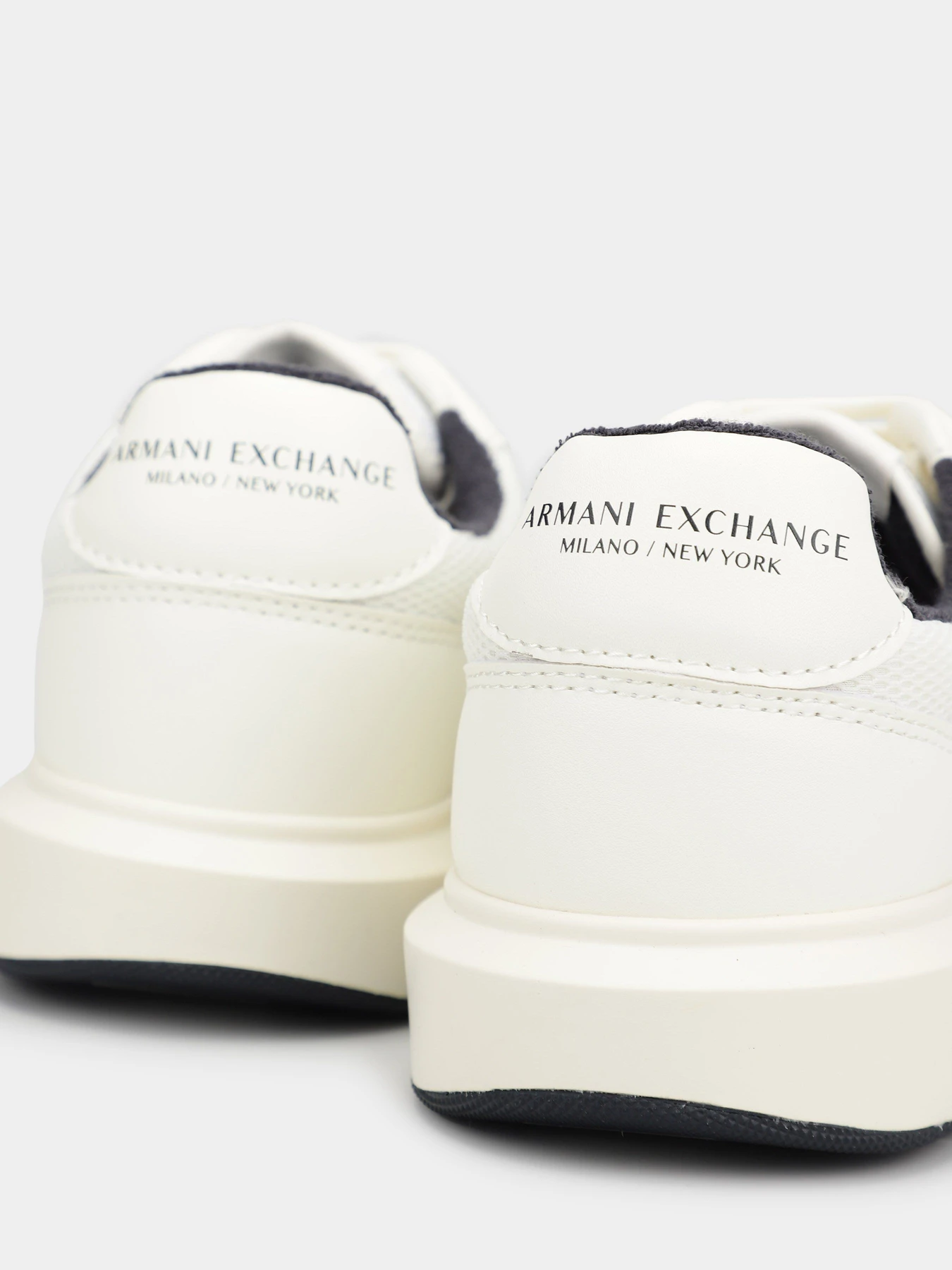 Кроссовки Armani Exchange модель XUX161-XV645-00894 Кроссовки Armani Exchange модель XUX161-XV645-00894 Фото