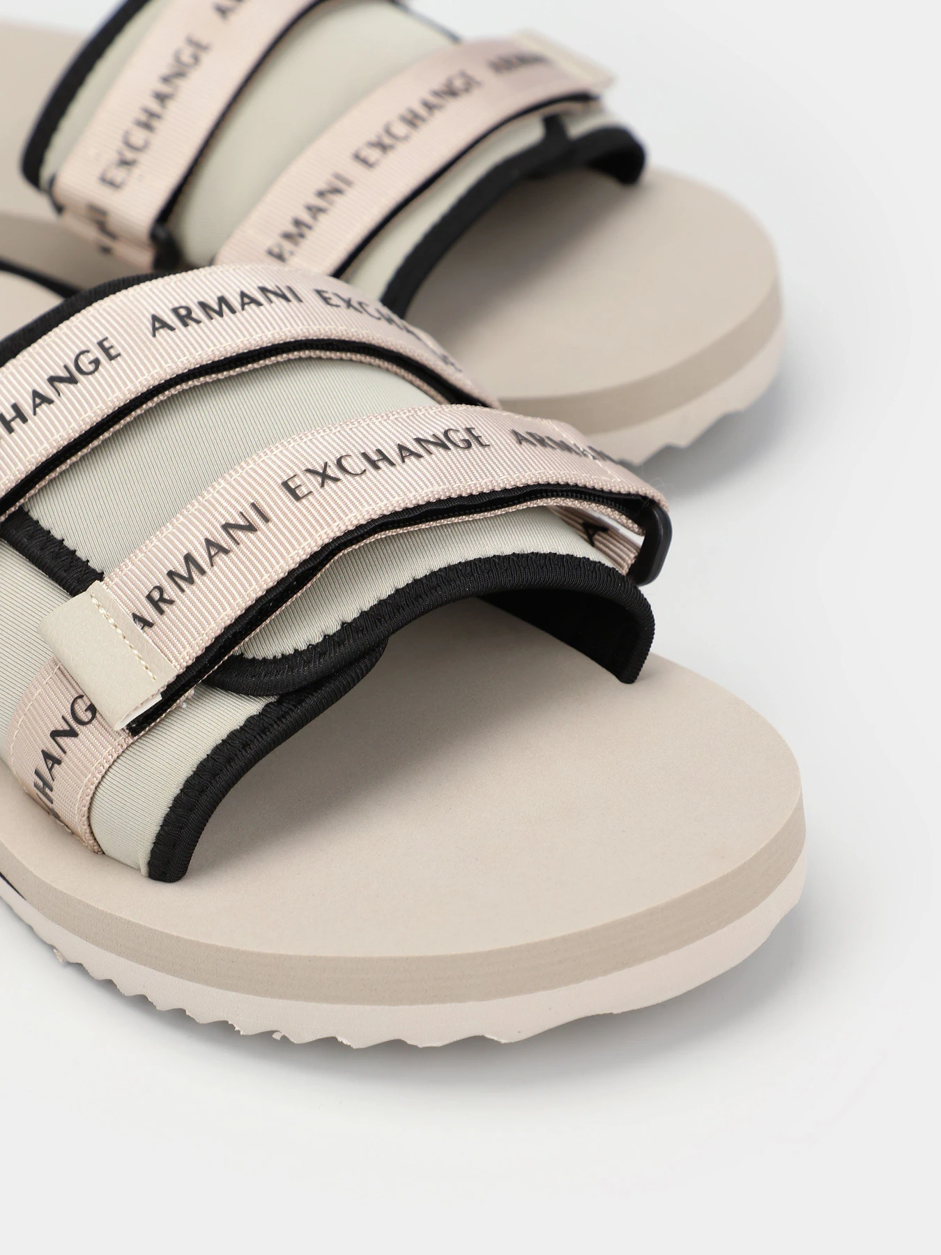 Шльопанці Armani Exchange модель XUP010-XV672-00252 Фото