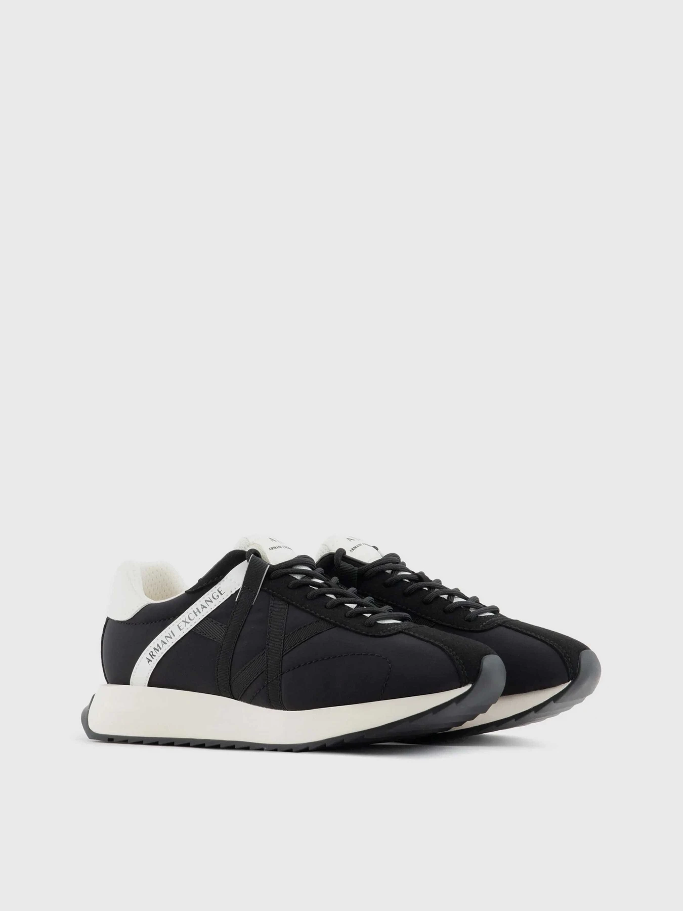 Кросівки Armani Exchange модель XUX150-XV608-K620 Кросівки Armani Exchange модель XUX150-XV608-K620 Фото