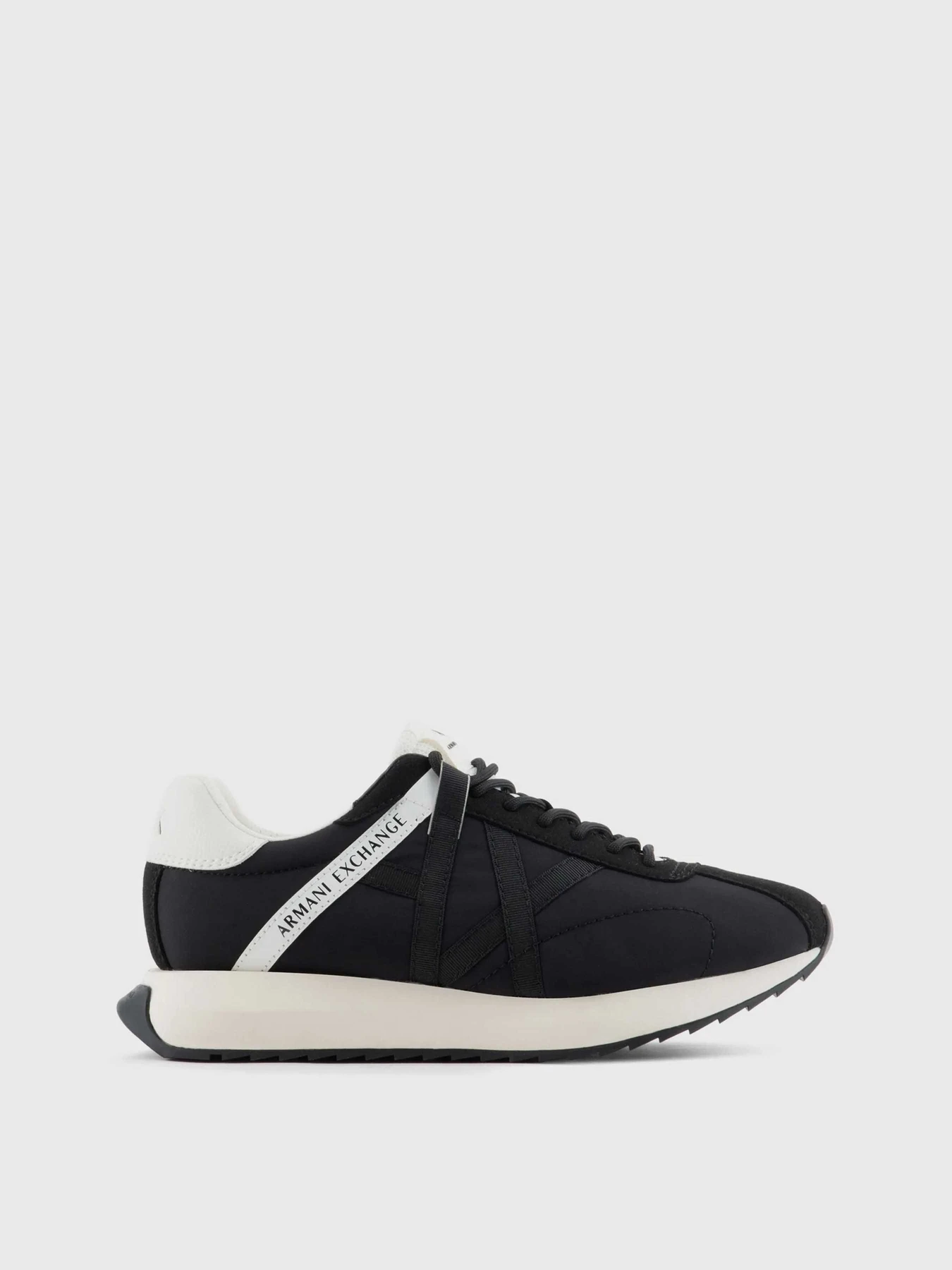 Кросівки Armani Exchange модель XUX150-XV608-K620 Кросівки Armani Exchange модель XUX150-XV608-K620 Фото