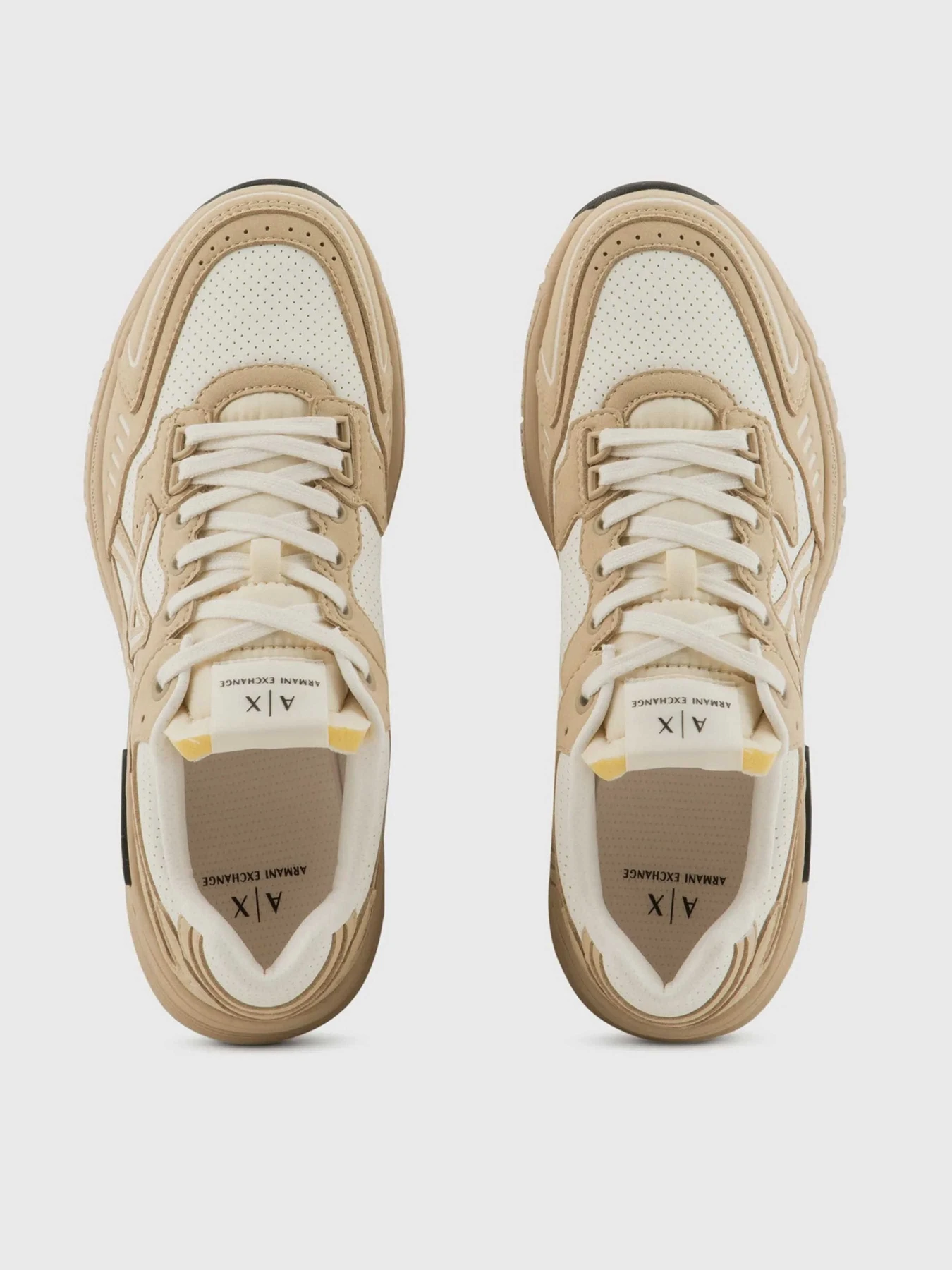Кроссовки Armani Exchange модель XUX188-XV775-T714 Фото