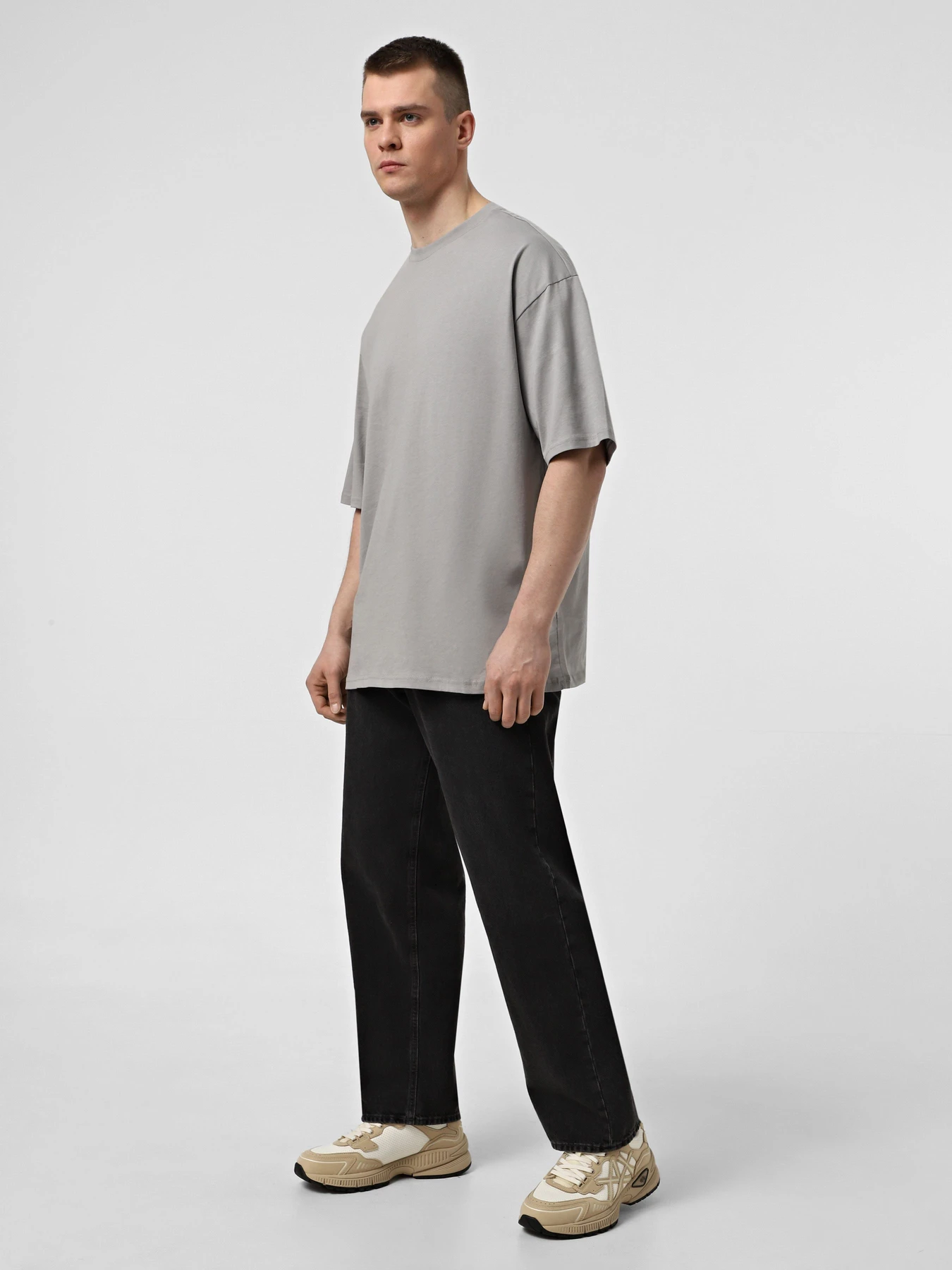 Кроссовки Armani Exchange модель XUX188-XV775-T714 Фото