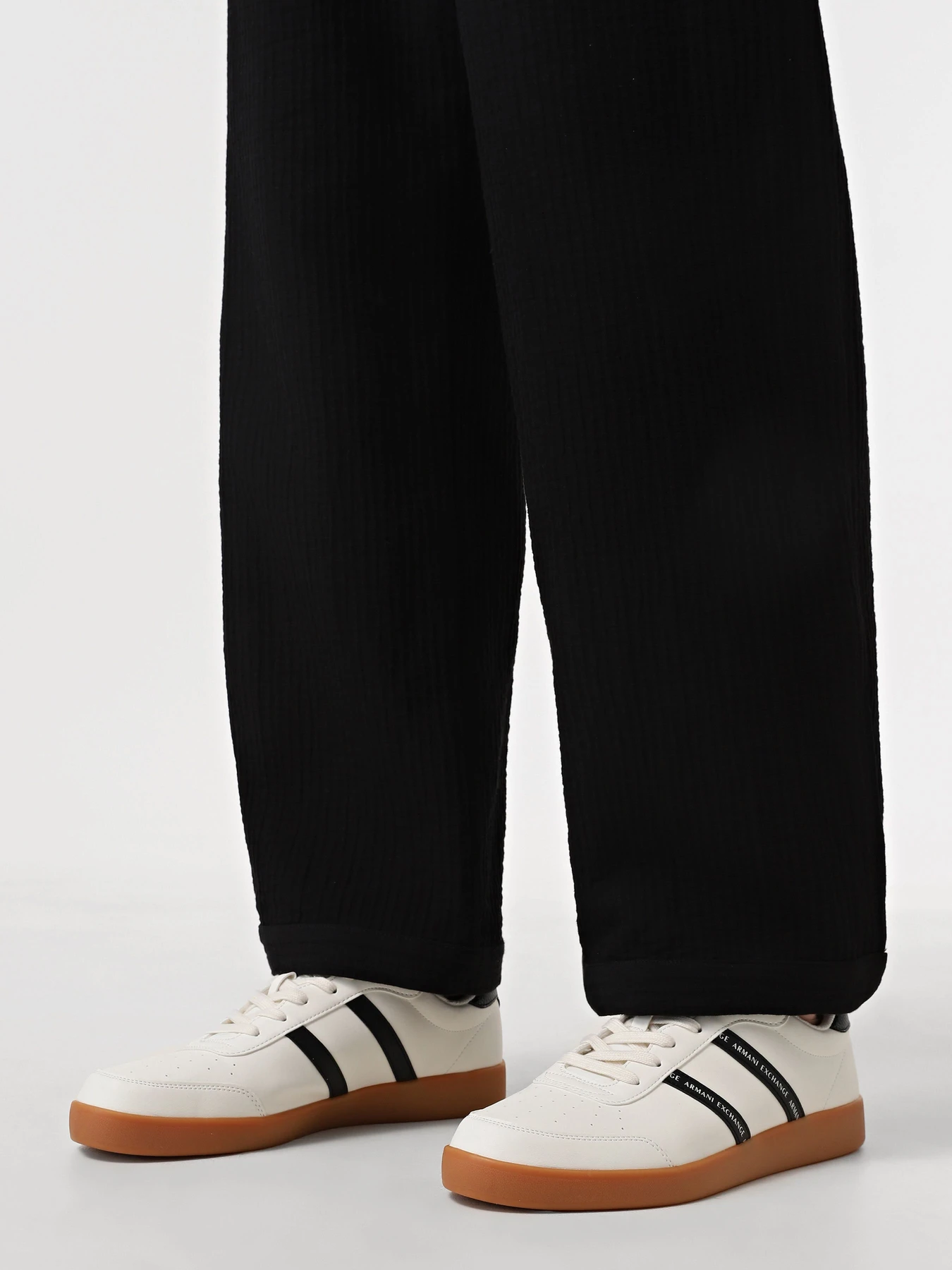 Кеди Armani Exchange модель XUX197-XV797-N480 Кеди Armani Exchange модель XUX197-XV797-N480 Фото