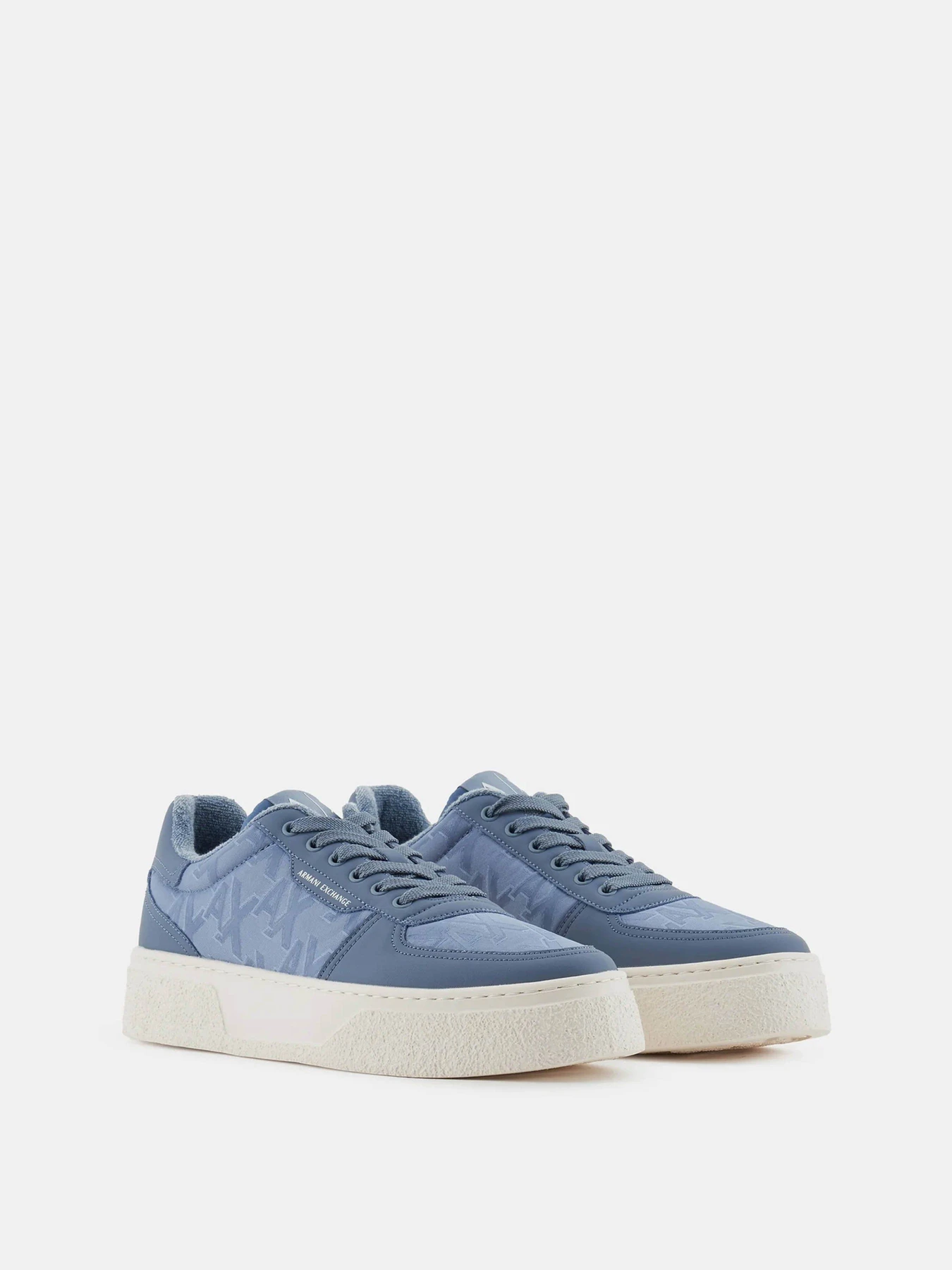 Кроссовки Armani Exchange модель XUX196-XV905-01428 Фото