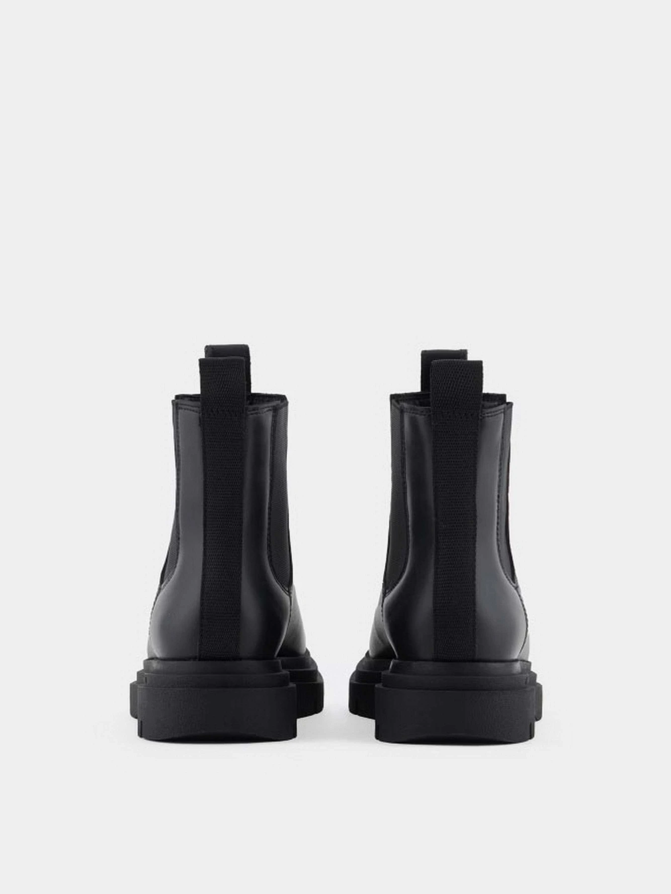 Черевики та чоботи Armani Exchange модель XUM019-XV874-00002 Черевики та чоботи Armani Exchange модель XUM019-XV874-00002 Фото