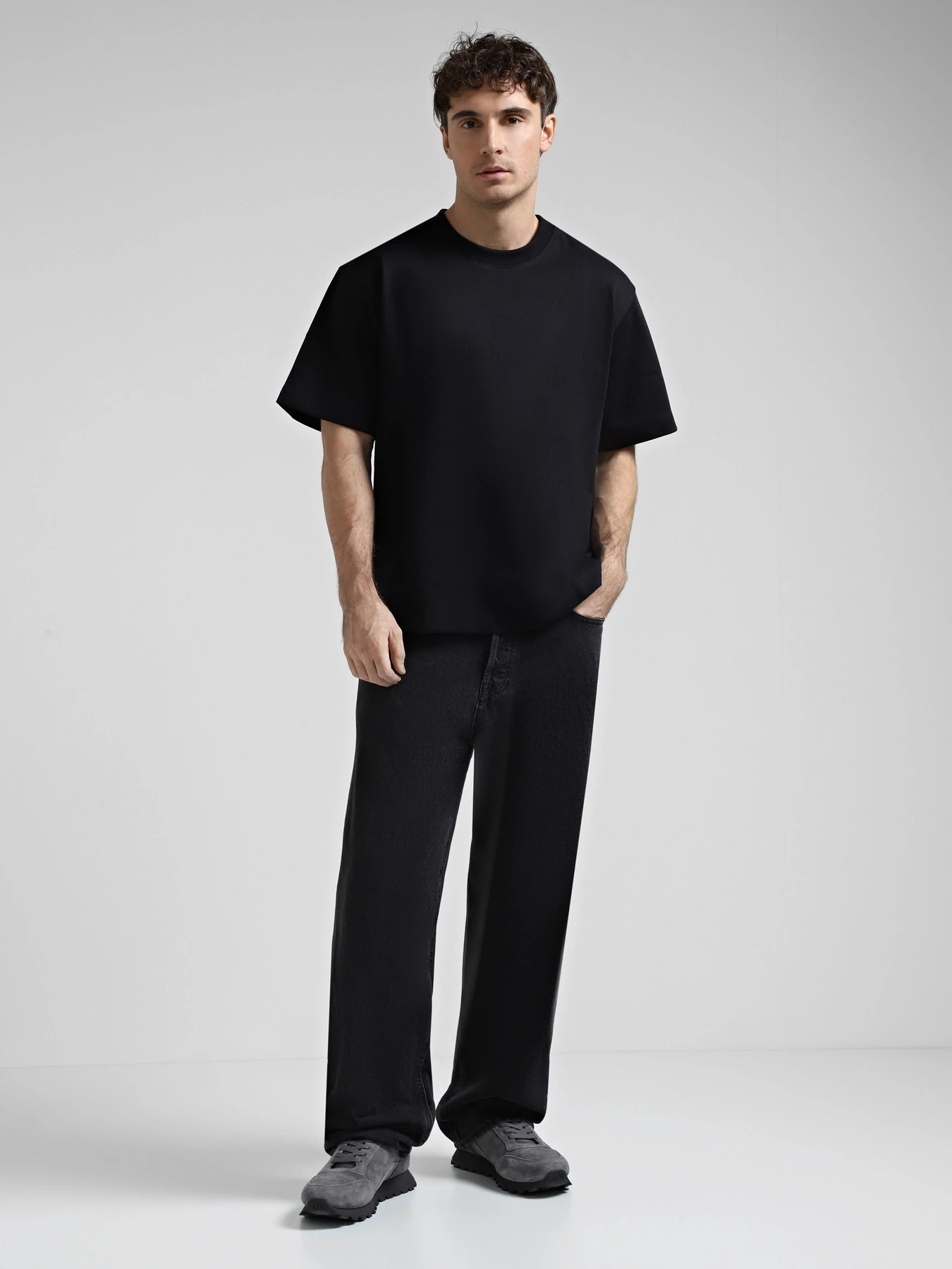 Кросівки Armani Exchange модель XUX231-XV868-00869 Кросівки Armani Exchange модель XUX231-XV868-00869 Фото