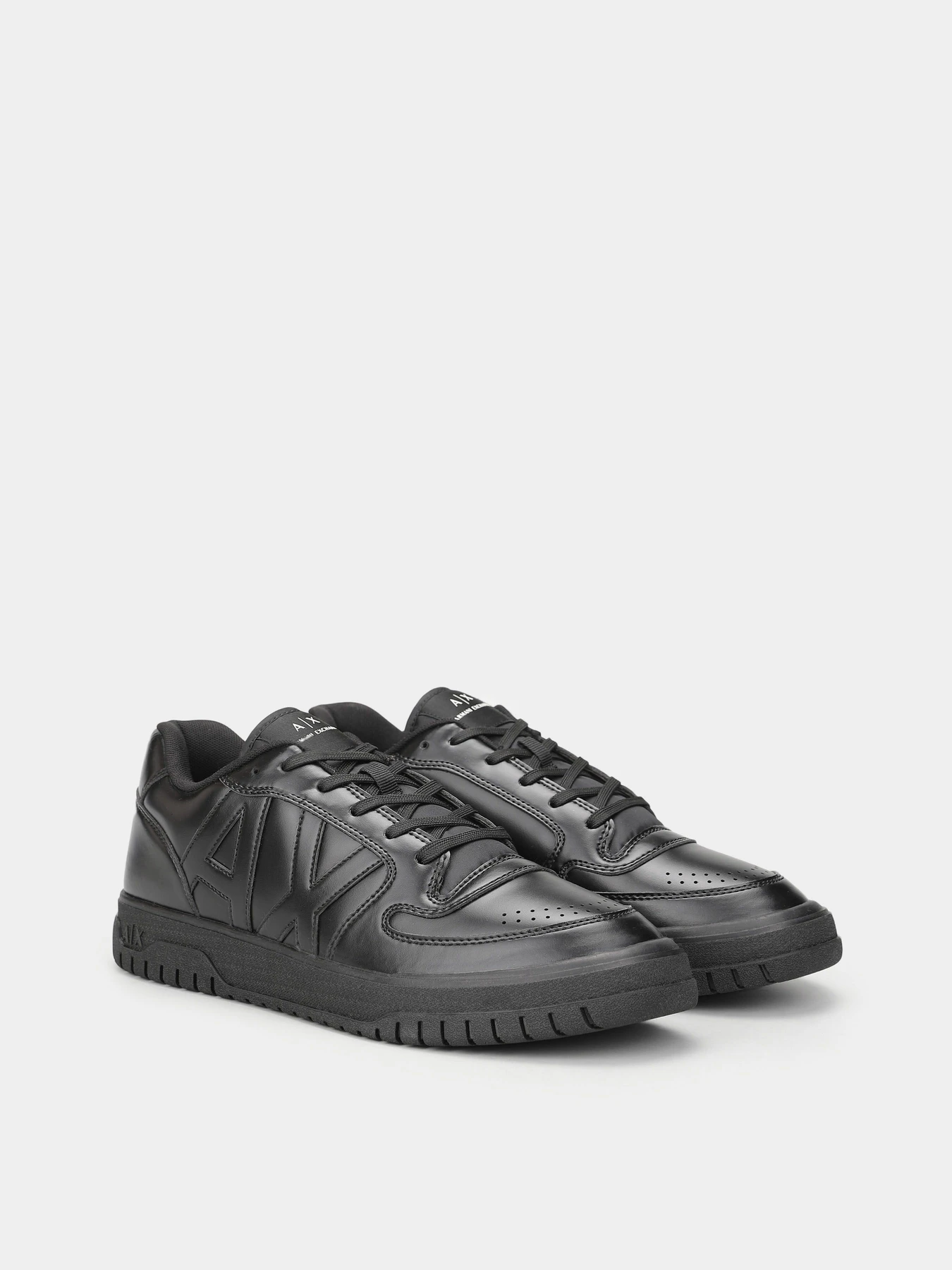 Кроссовки Armani Exchange модель XUX179-XV765-K001 Фото