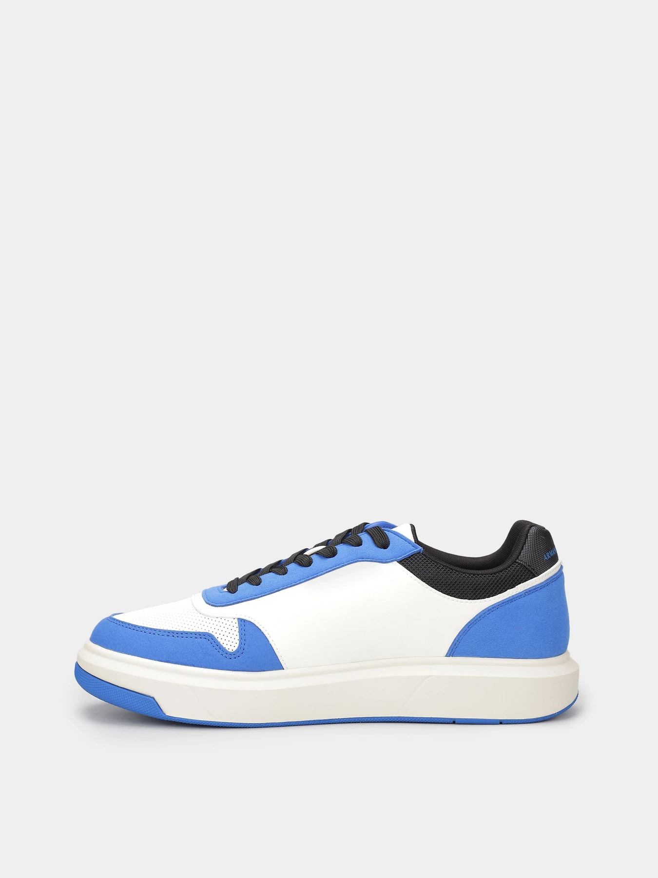Кроссовки Armani Exchange модель XUX220-XV858-U180 Кроссовки Armani Exchange модель XUX220-XV858-U180 Фото