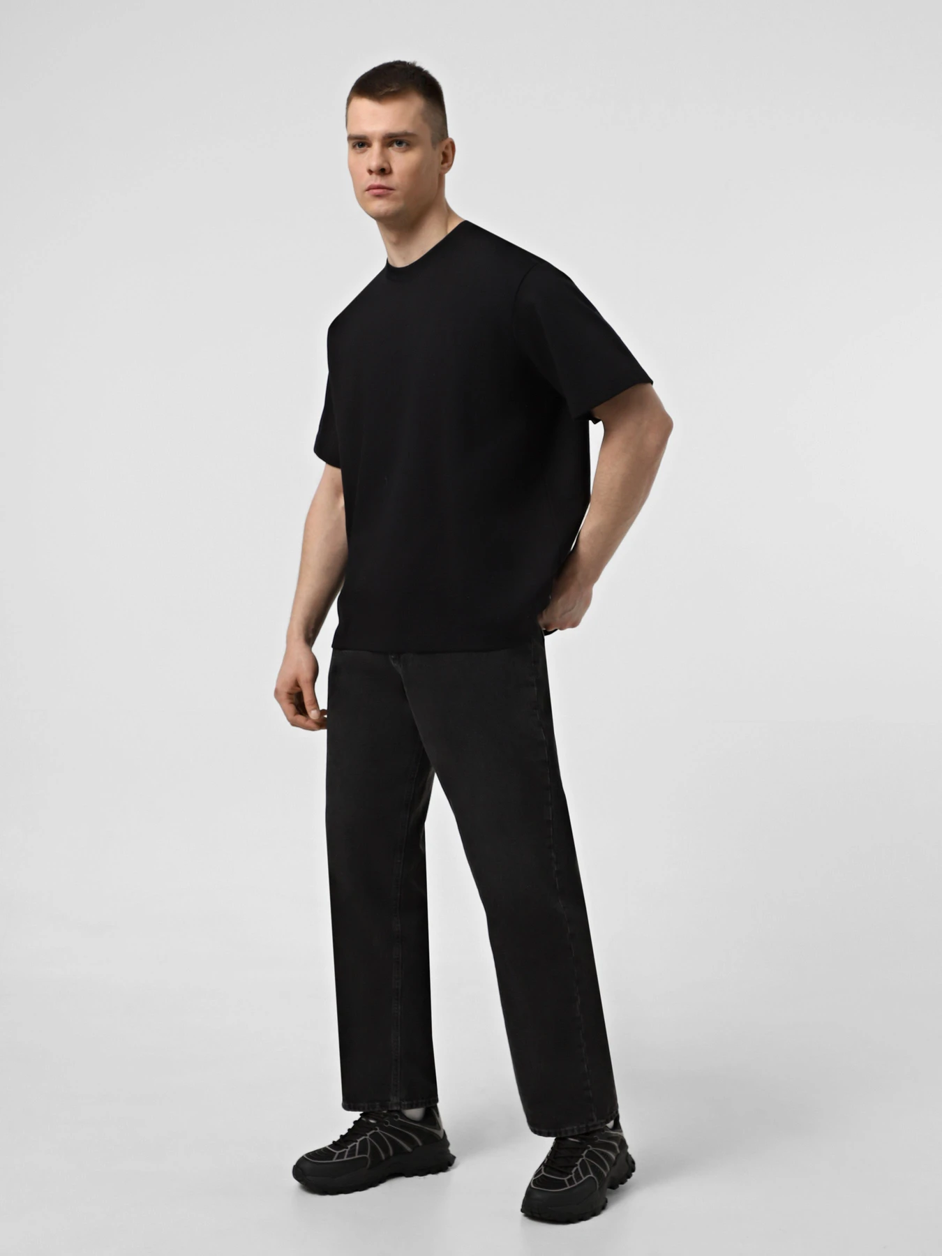 Кроссовки Armani Exchange модель XUX238-XV907-U314 Кроссовки Armani Exchange модель XUX238-XV907-U314 Фото