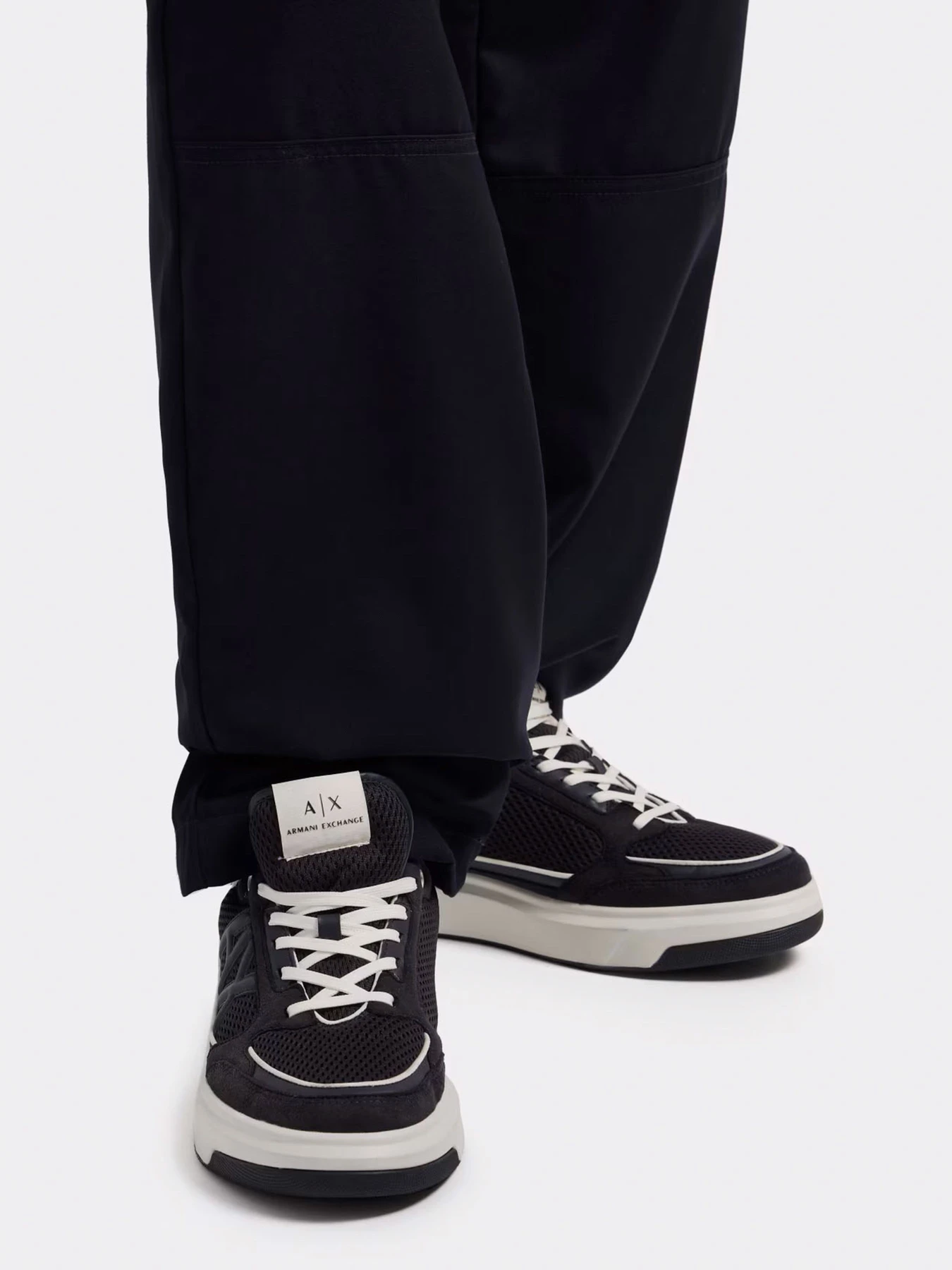 Кросівки Armani Exchange модель XUX242-XV912-U385 Кросівки Armani Exchange модель XUX242-XV912-U385 Фото