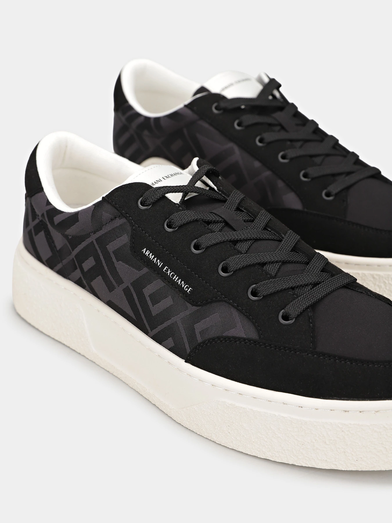 Кеди Armani Exchange модель XUX262-XV955-00002 Кеди Armani Exchange модель XUX262-XV955-00002 Фото