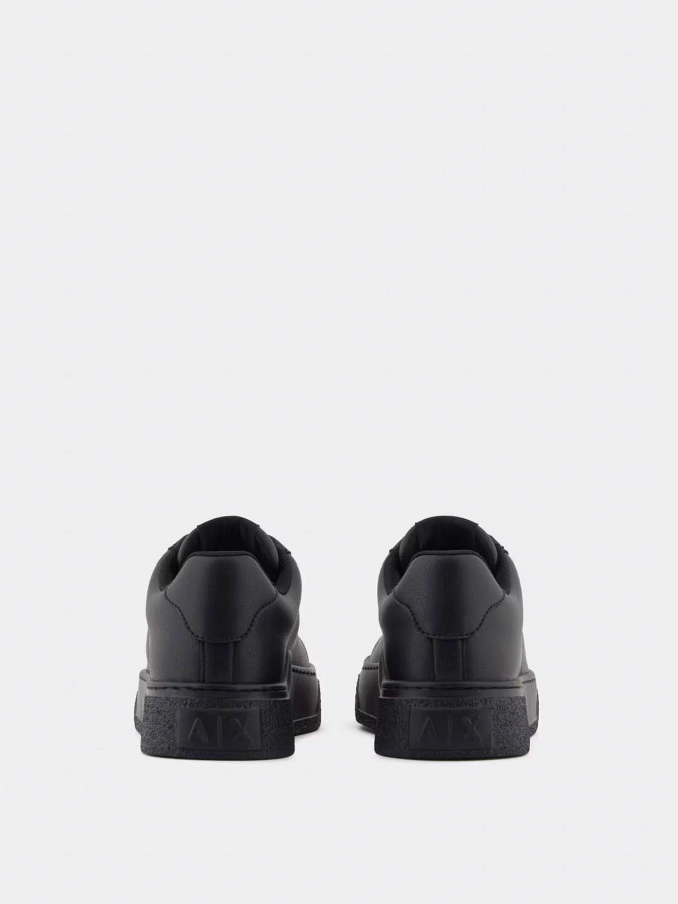 Кеды Armani Exchange модель XM001666-AF19143-UC001 Кеды Armani Exchange модель XM001666-AF19143-UC001 Фото