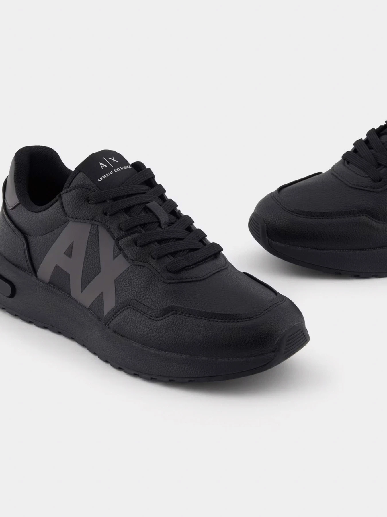 Кросівки Armani Exchange модель XM001683-AF17360-FC074 Кросівки Armani Exchange модель XM001683-AF17360-FC074 Фото