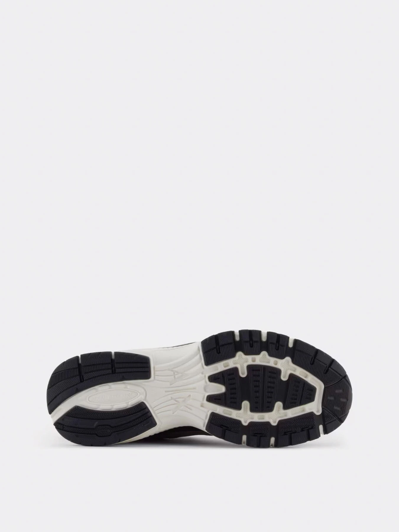 Кроссовки Armani Exchange модель XM001690-AF17542-MC028 Кроссовки Armani Exchange модель XM001690-AF17542-MC028 Фото