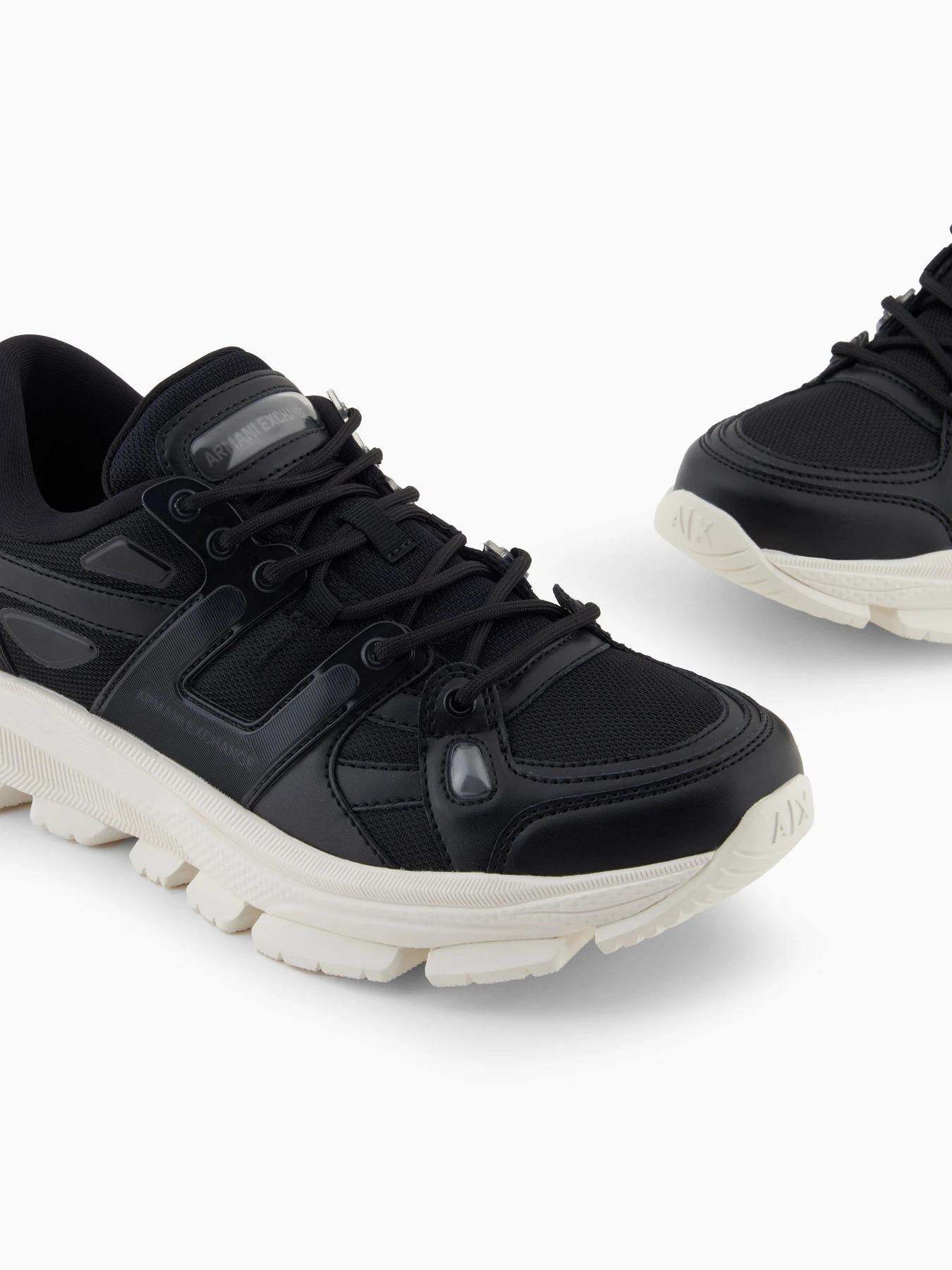 Кросівки Armani Exchange модель XM001678-AF19226-UC001 Кросівки Armani Exchange модель XM001678-AF19226-UC001 Фото