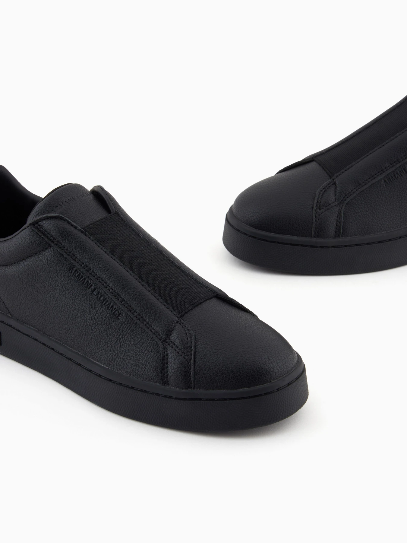 Кеди Armani Exchange модель XM001688-AF17351-UC001 Кеди Armani Exchange модель XM001688-AF17351-UC001 Фото