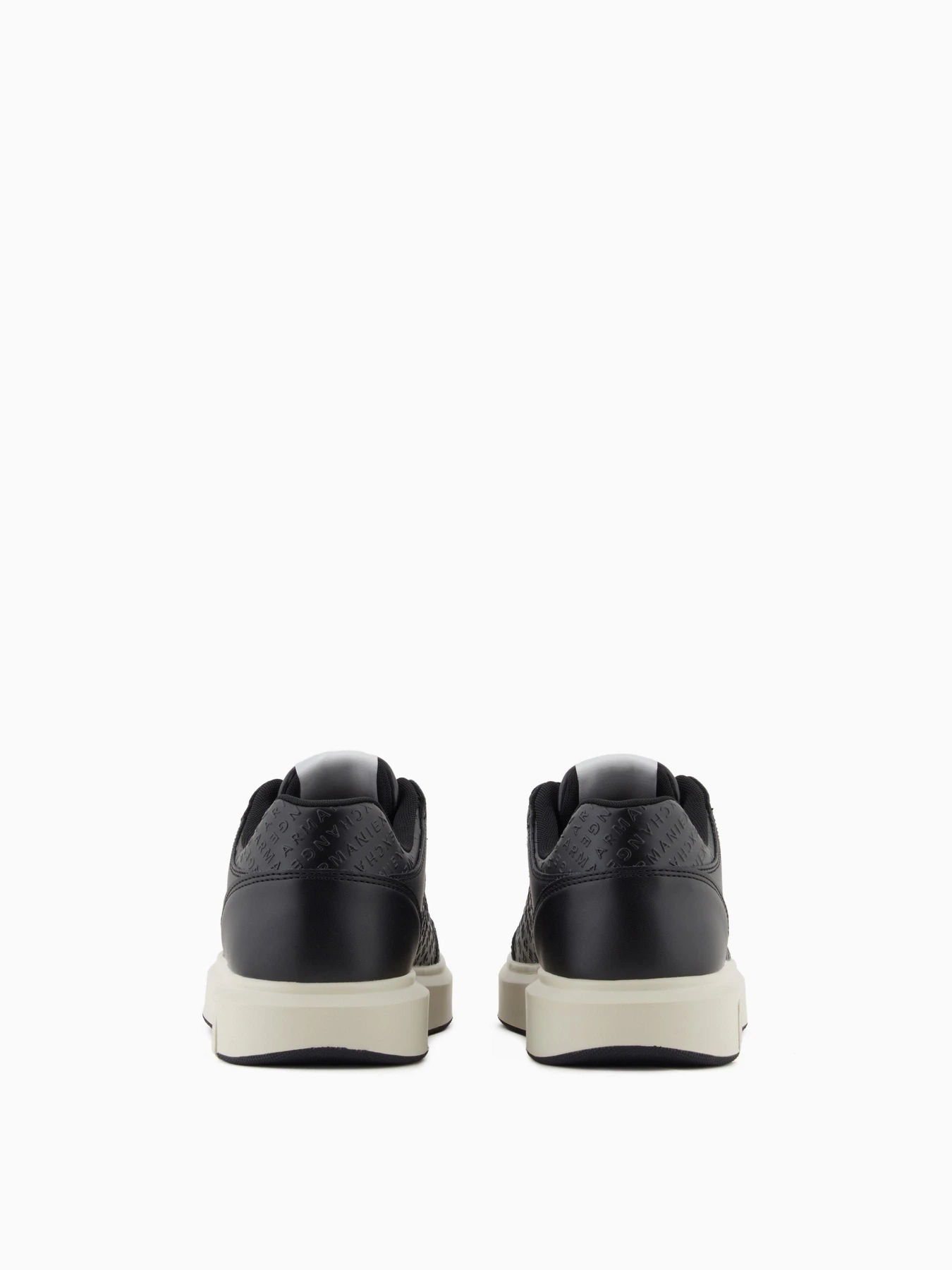 Кеди Armani Exchange модель XM001722-AF17537-UC001 Кеди Armani Exchange модель XM001722-AF17537-UC001 Фото