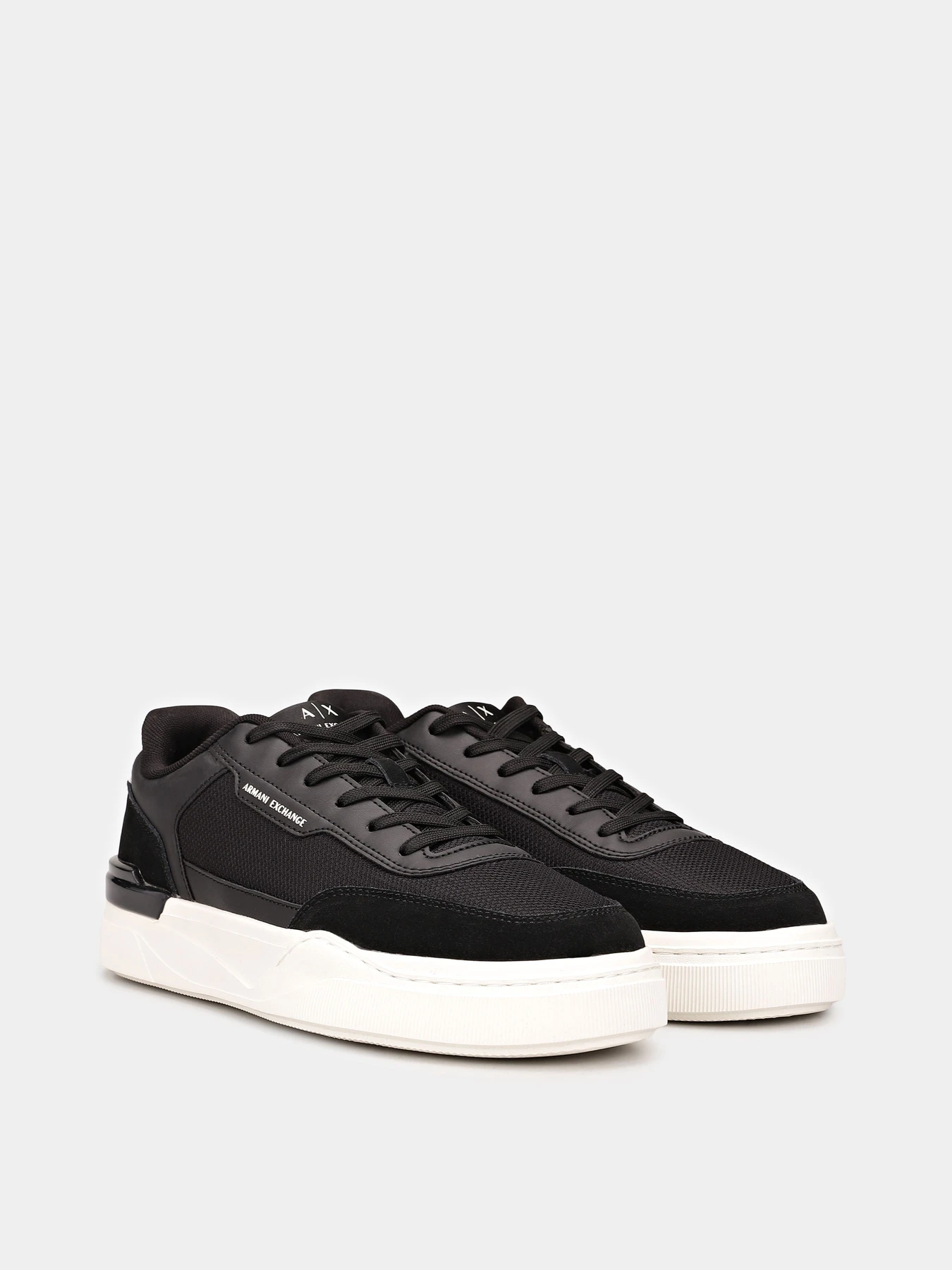 Кеды Armani Exchange модель XM001968-AF19439-UC001 Кеды Armani Exchange модель XM001968-AF19439-UC001 Фото