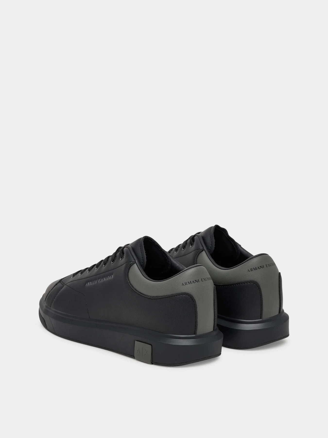 Кеди Armani Exchange модель XUX123-XV534-MZ262 Кеди Armani Exchange модель XUX123-XV534-MZ262 Фото