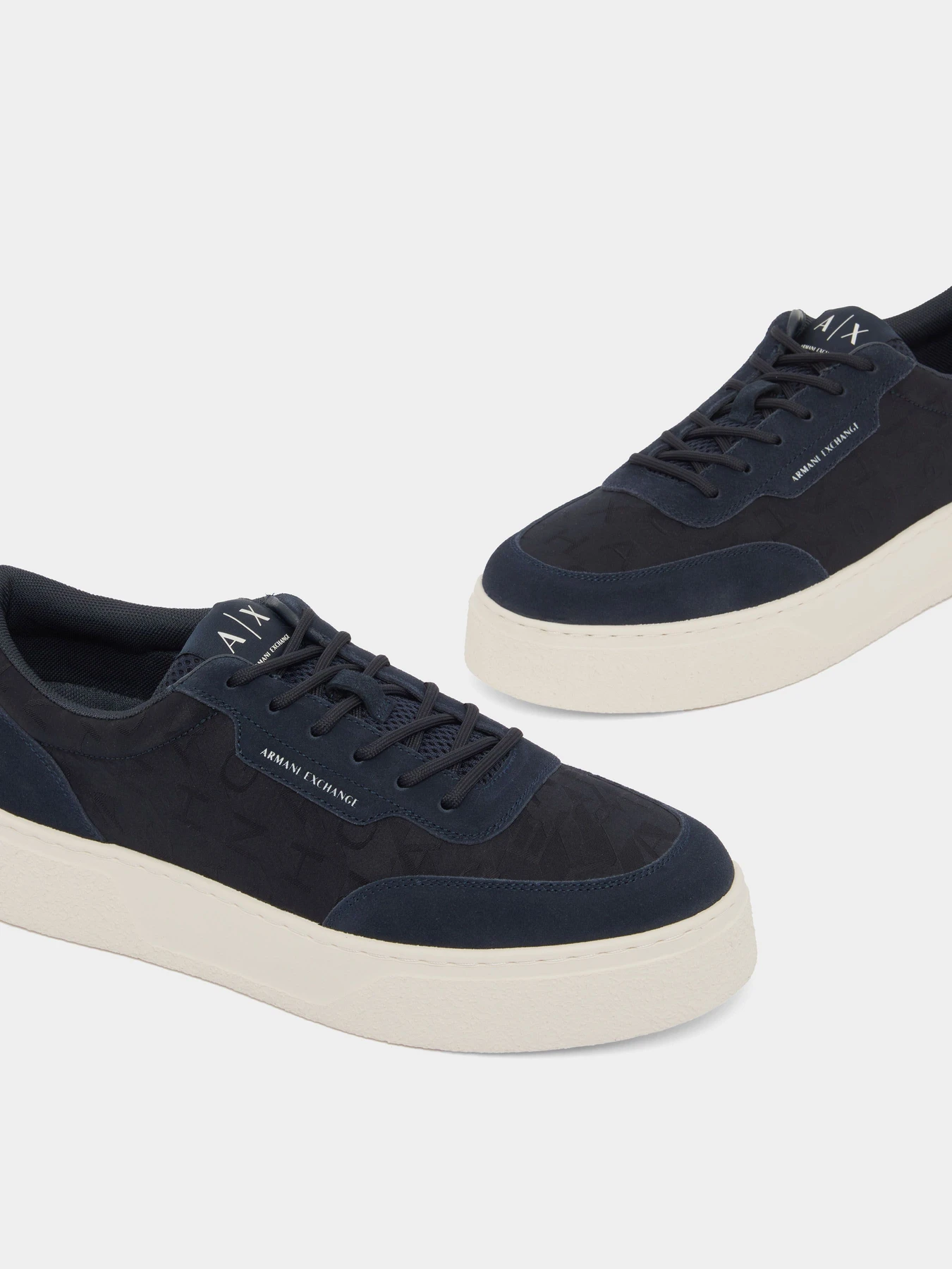 Кеди Armani Exchange модель XM002626-AF24947-ZB004 Кеди Armani Exchange модель XM002626-AF24947-ZB004 Фото