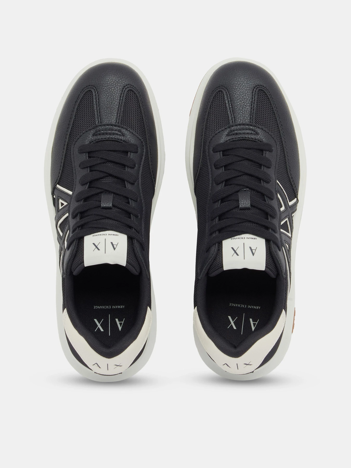 Кеди Armani Exchange модель XM002687-AF22775-MZ752 Кеди Armani Exchange модель XM002687-AF22775-MZ752 Фото
