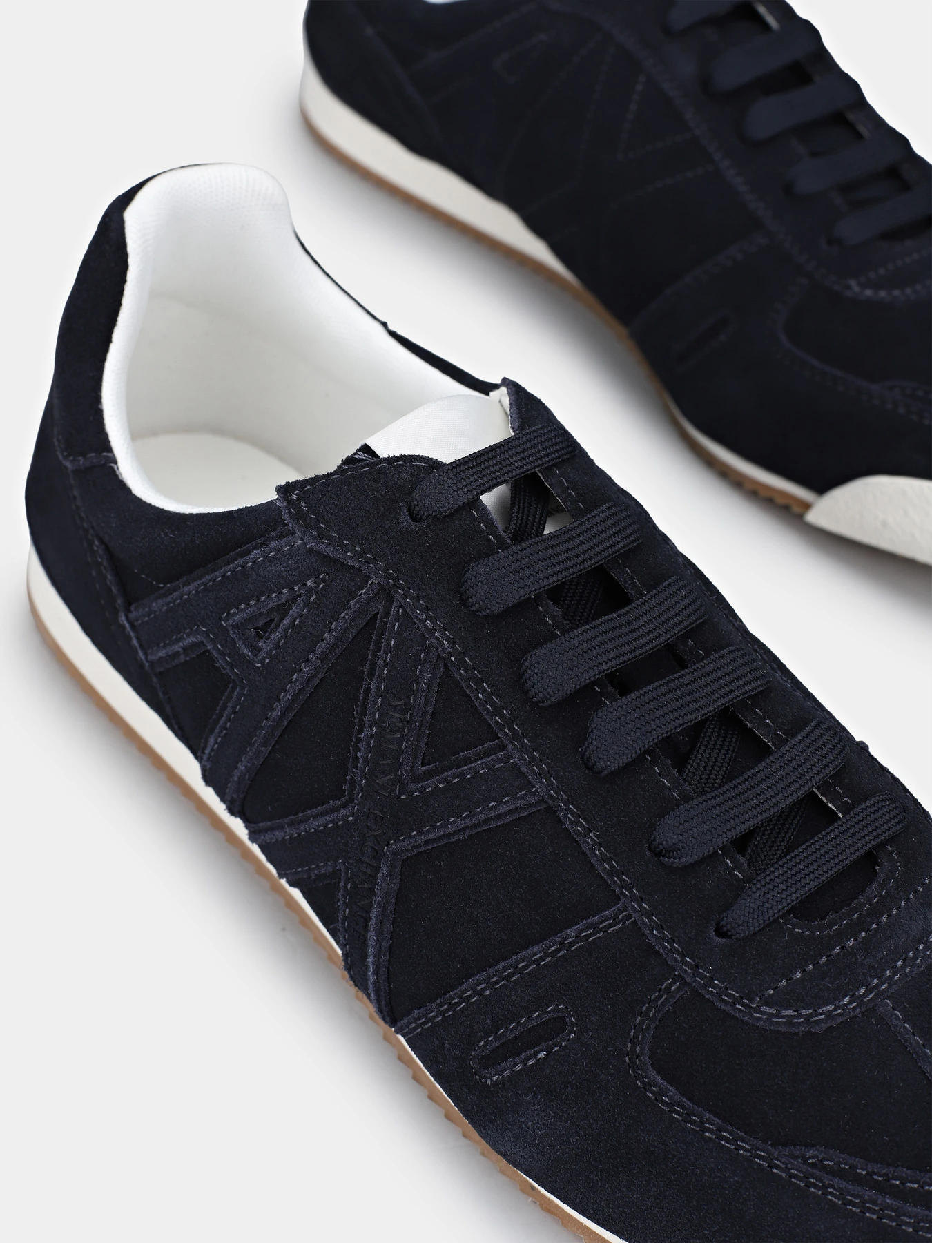 Кроссовки Armani Exchange модель XM002616-AF19687-ZB004 Фото
