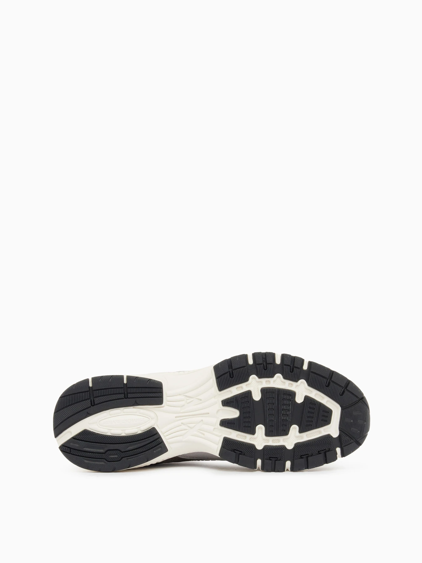 Кроссовки Armani Exchange модель XM002623-AF22829-M6466 Фото
