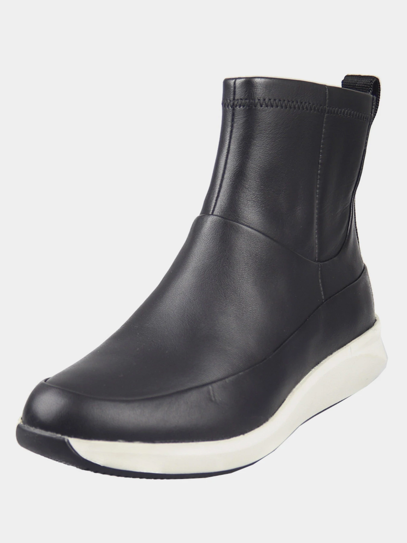 Черевики та чоботи Clarks Un Rio Free модель 26152038 Фото