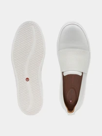 Сліпони та мокасини Clarks Un Maui Step модель 26140170 Фото