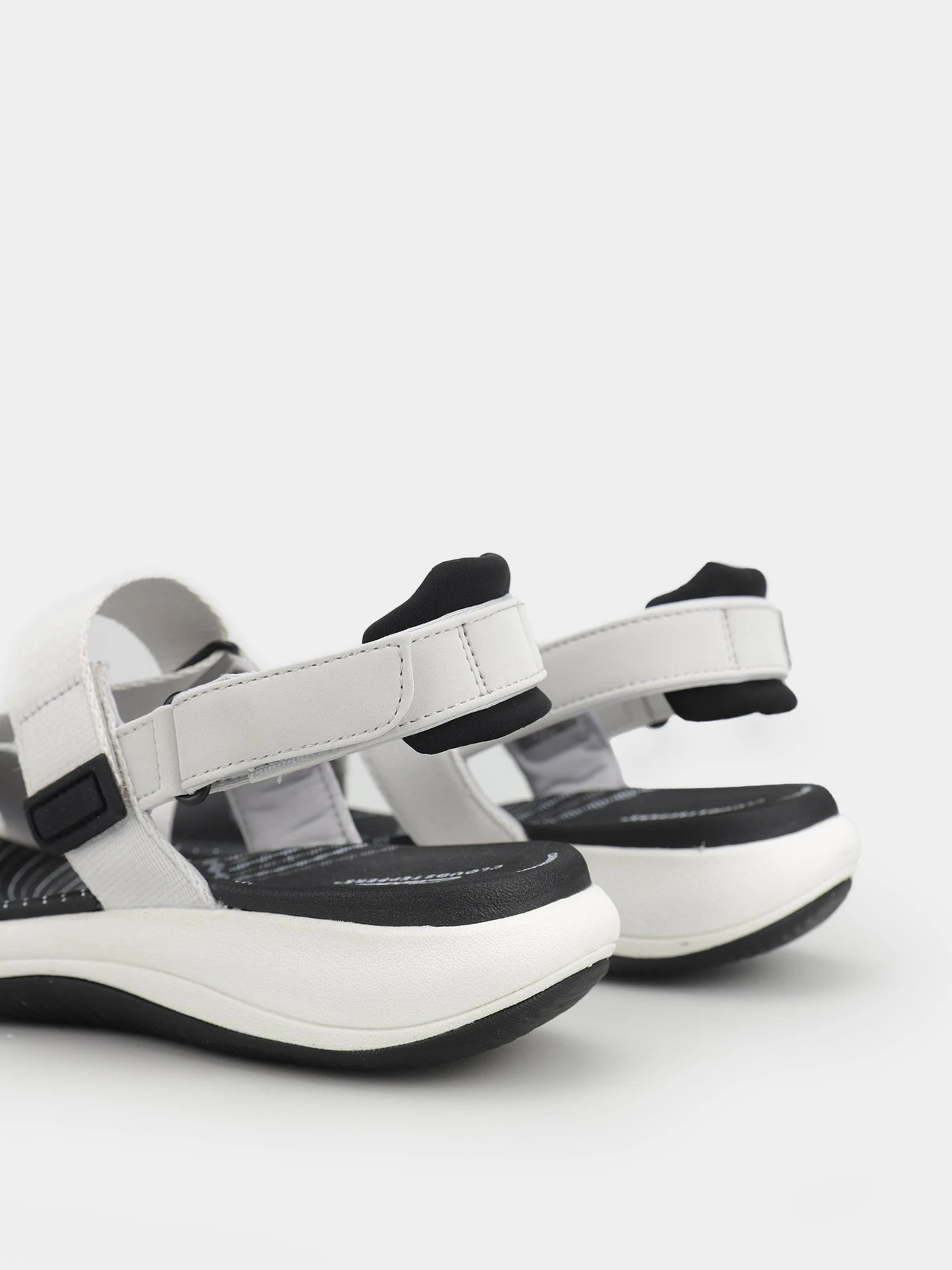 Сандалии Clarks Mira Sun модель 26165339 Фото