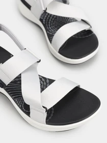 Сандалии Clarks Mira Sun модель 26165339 Фото