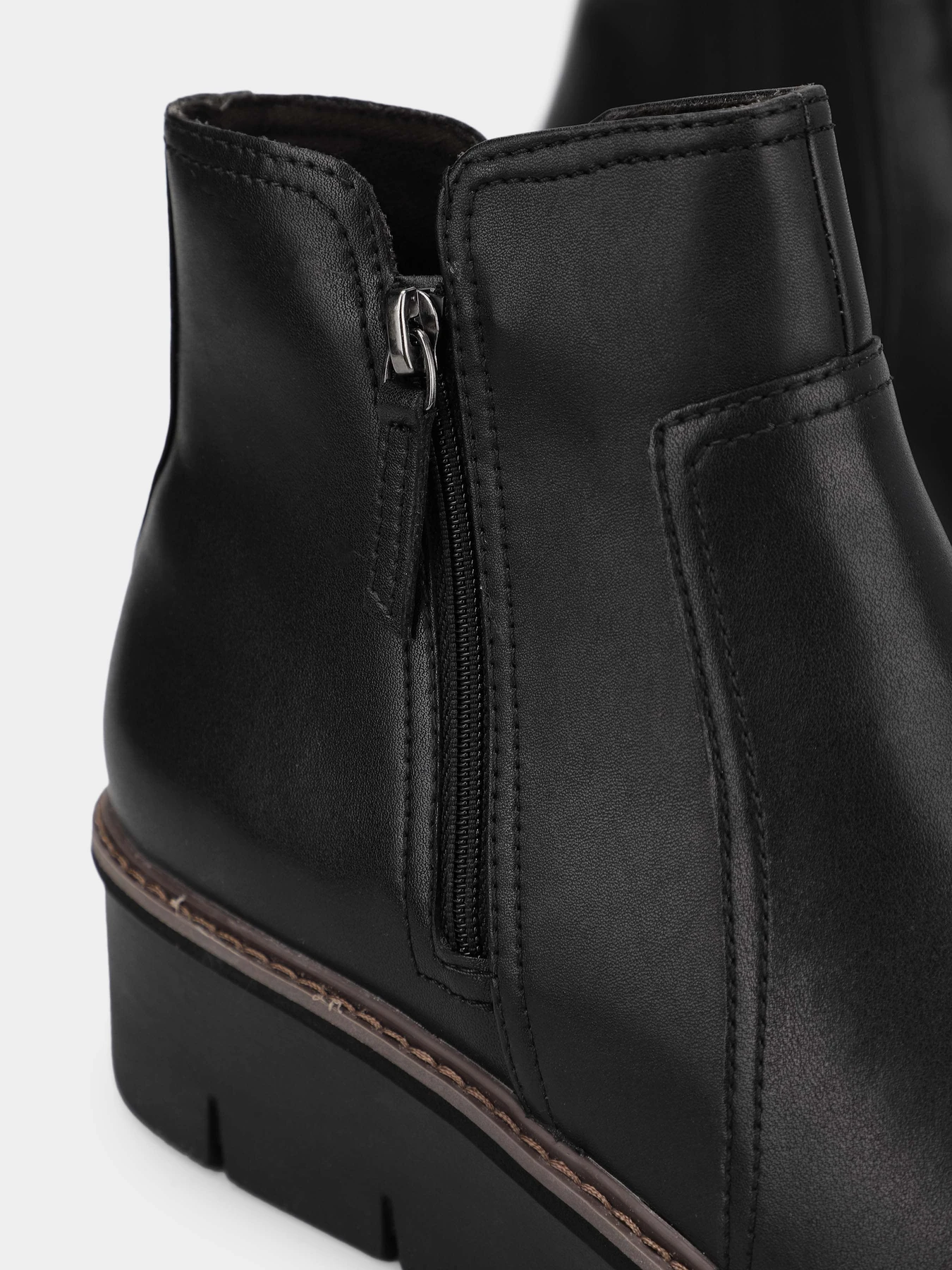 Ботинки и сапоги Clarks Airabell Zip Smooth Leather модель 26167635 Ботинки и сапоги Clarks Airabell Zip Smooth Leather модель 26167635 Фото
