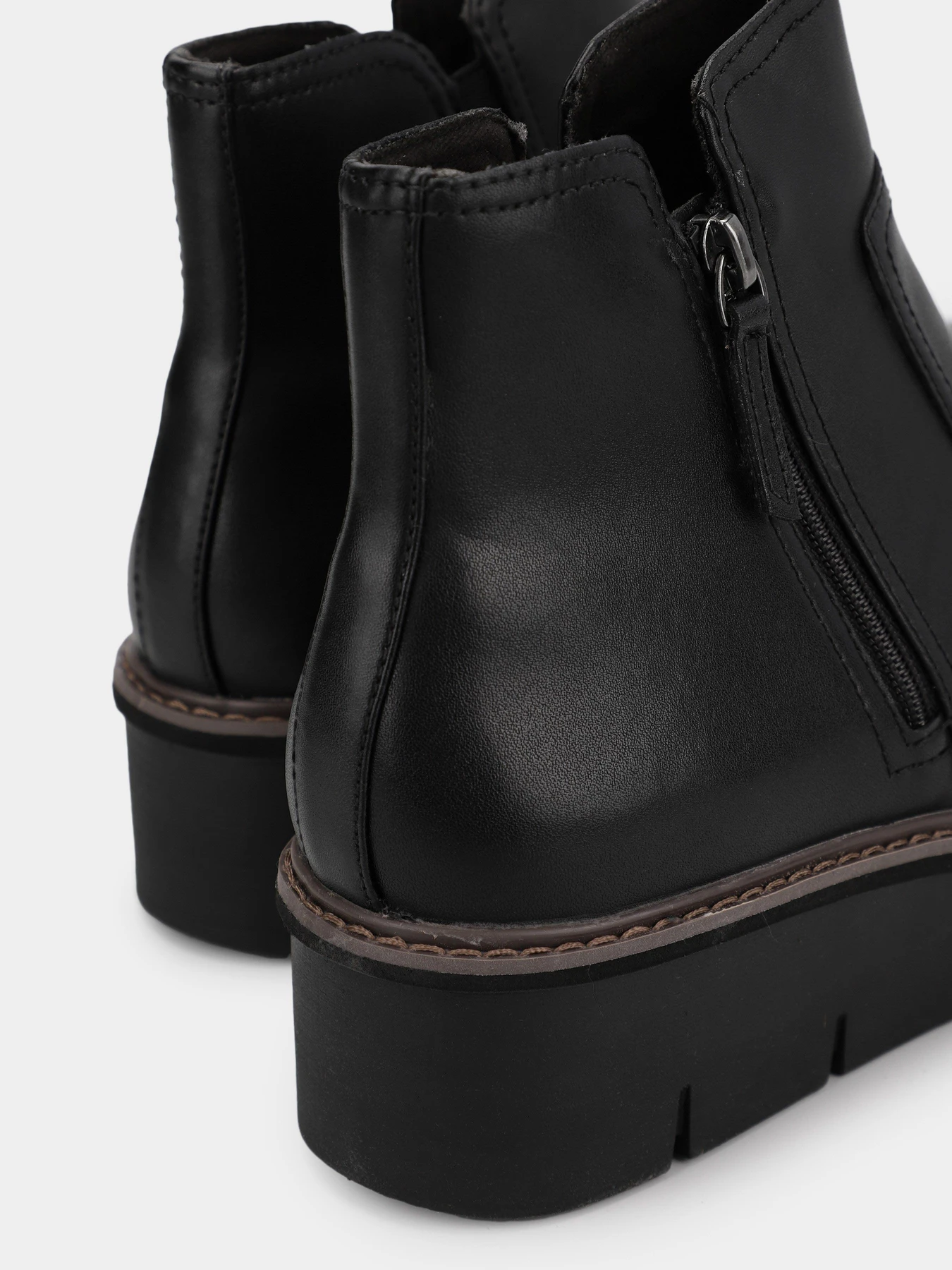Ботинки и сапоги Clarks Airabell Zip Smooth Leather модель 26167635 Ботинки и сапоги Clarks Airabell Zip Smooth Leather модель 26167635 Фото