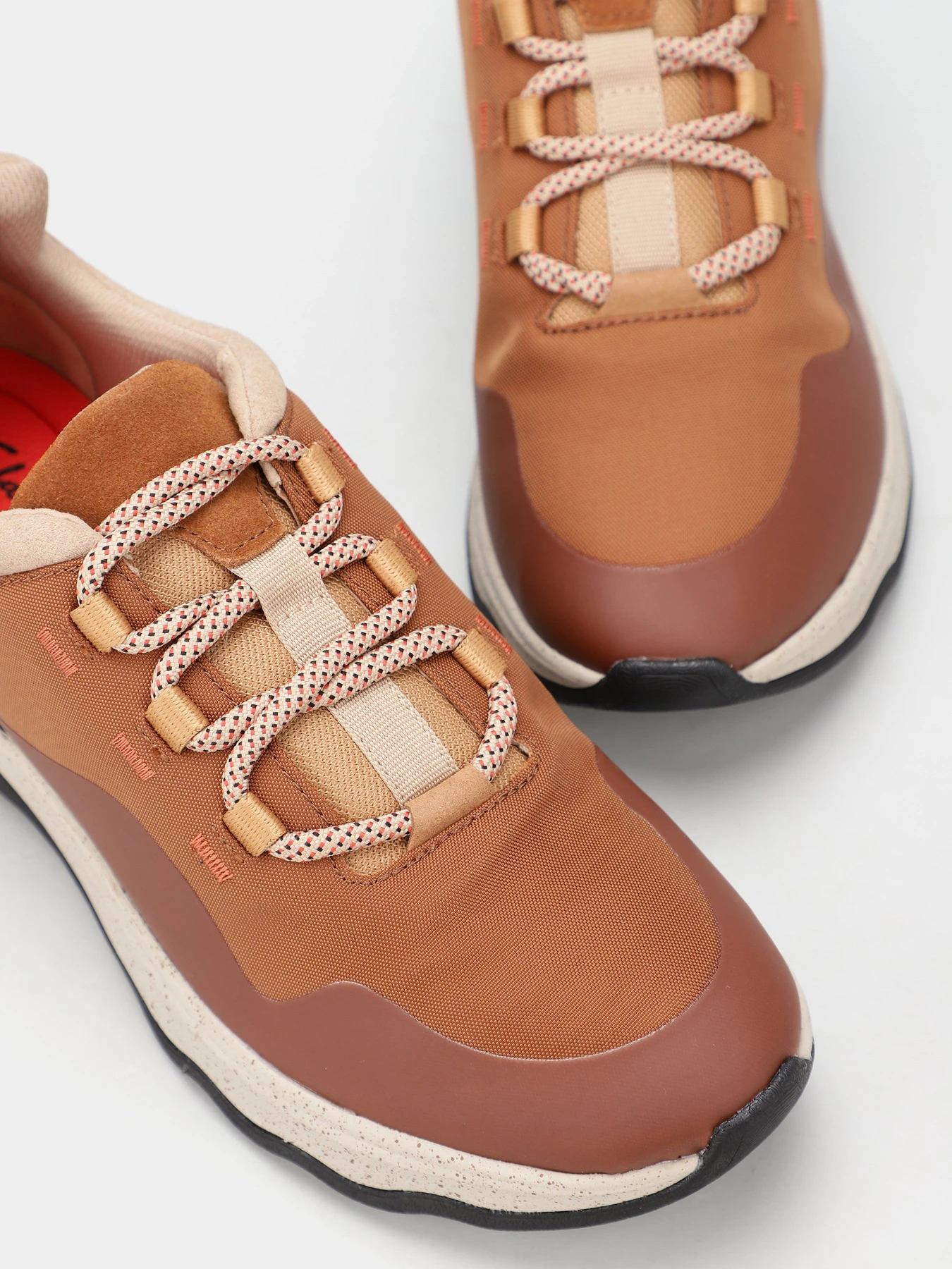 Кроссовки Clarks Jaunt Lace модель 26168966 Кроссовки Clarks Jaunt Lace модель 26168966 Фото