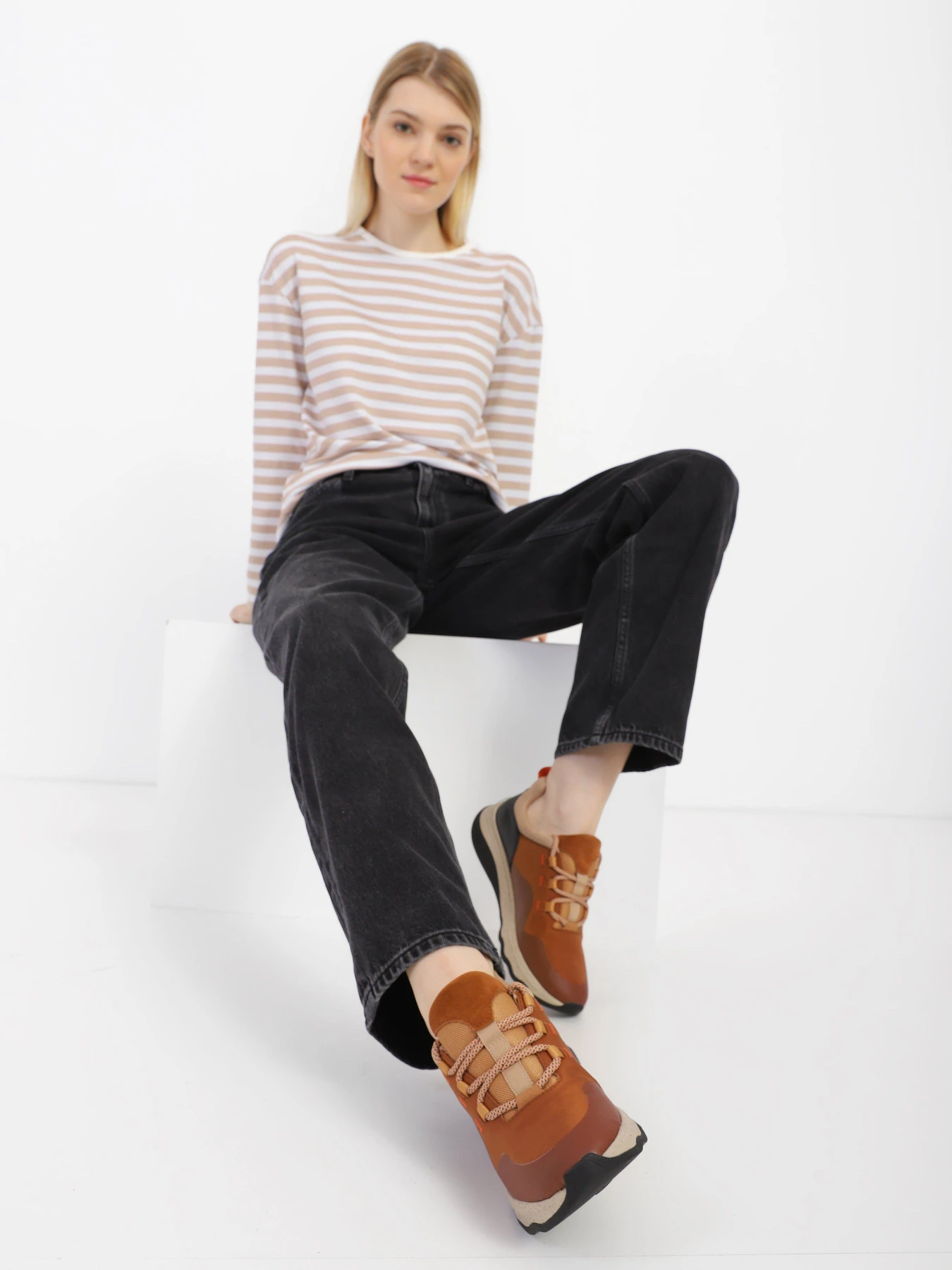 Кроссовки Clarks Jaunt Lace модель 26168966 Кроссовки Clarks Jaunt Lace модель 26168966 Фото